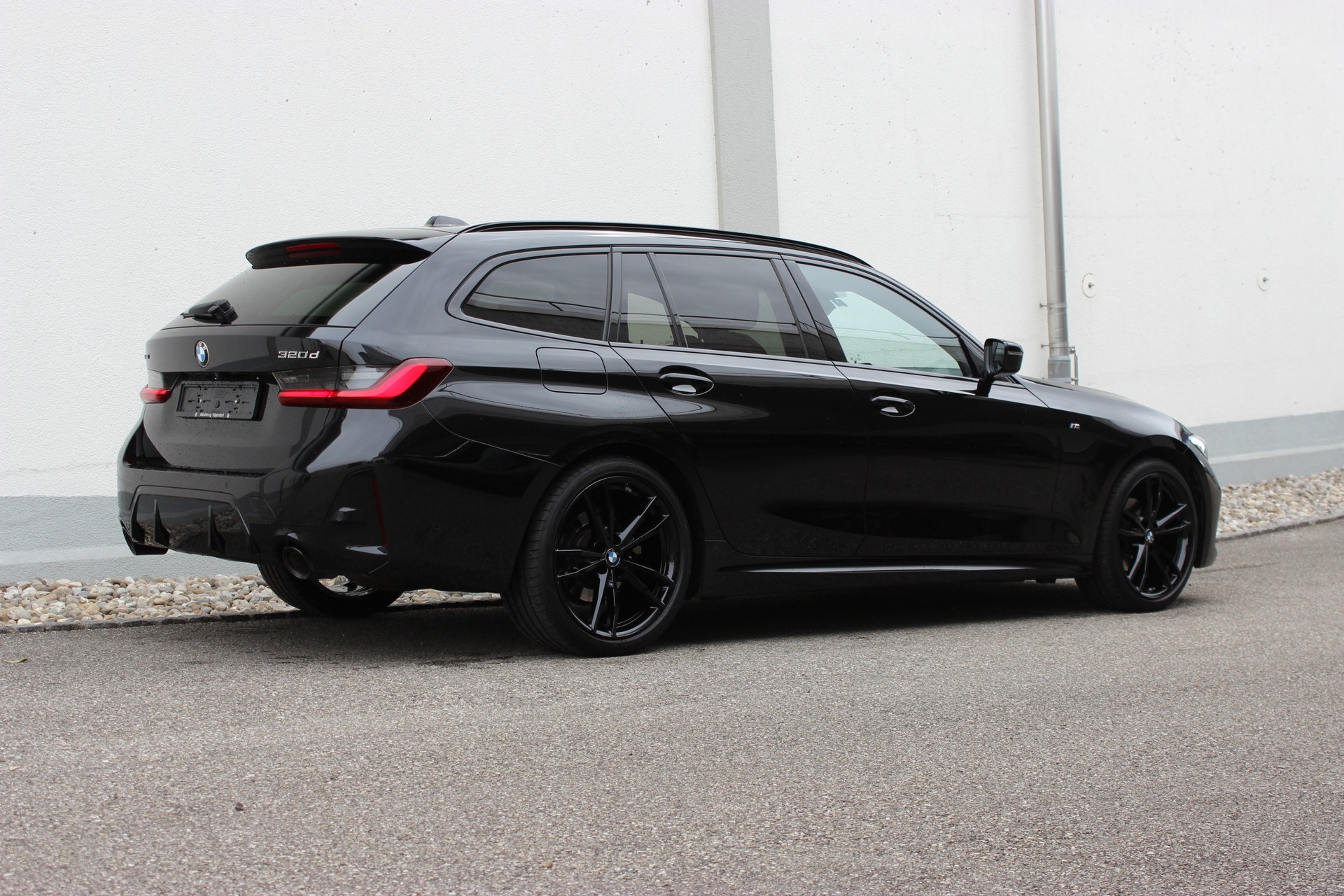 BMW 320d xDrive 48V Touring Steptronic M Sport 🎉1.88%-LEASINGAKTION🎉-image-2