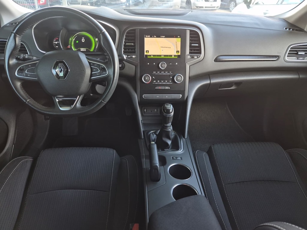 RENAULT Mégane 1.2 16V Turbo Zen-image-10