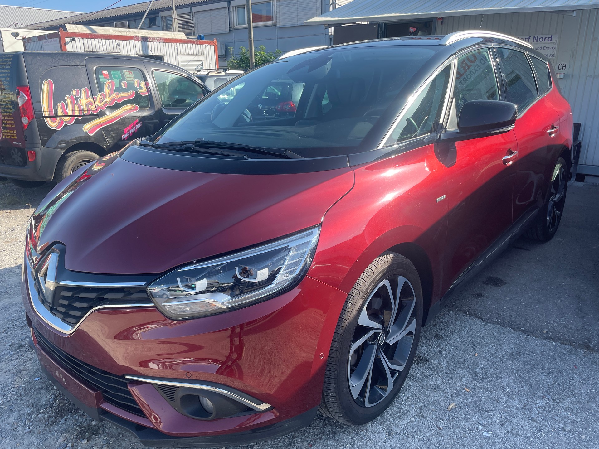 RENAULT Grand Scénic 1.5 dCi Hybrid Assist Bose-image-1