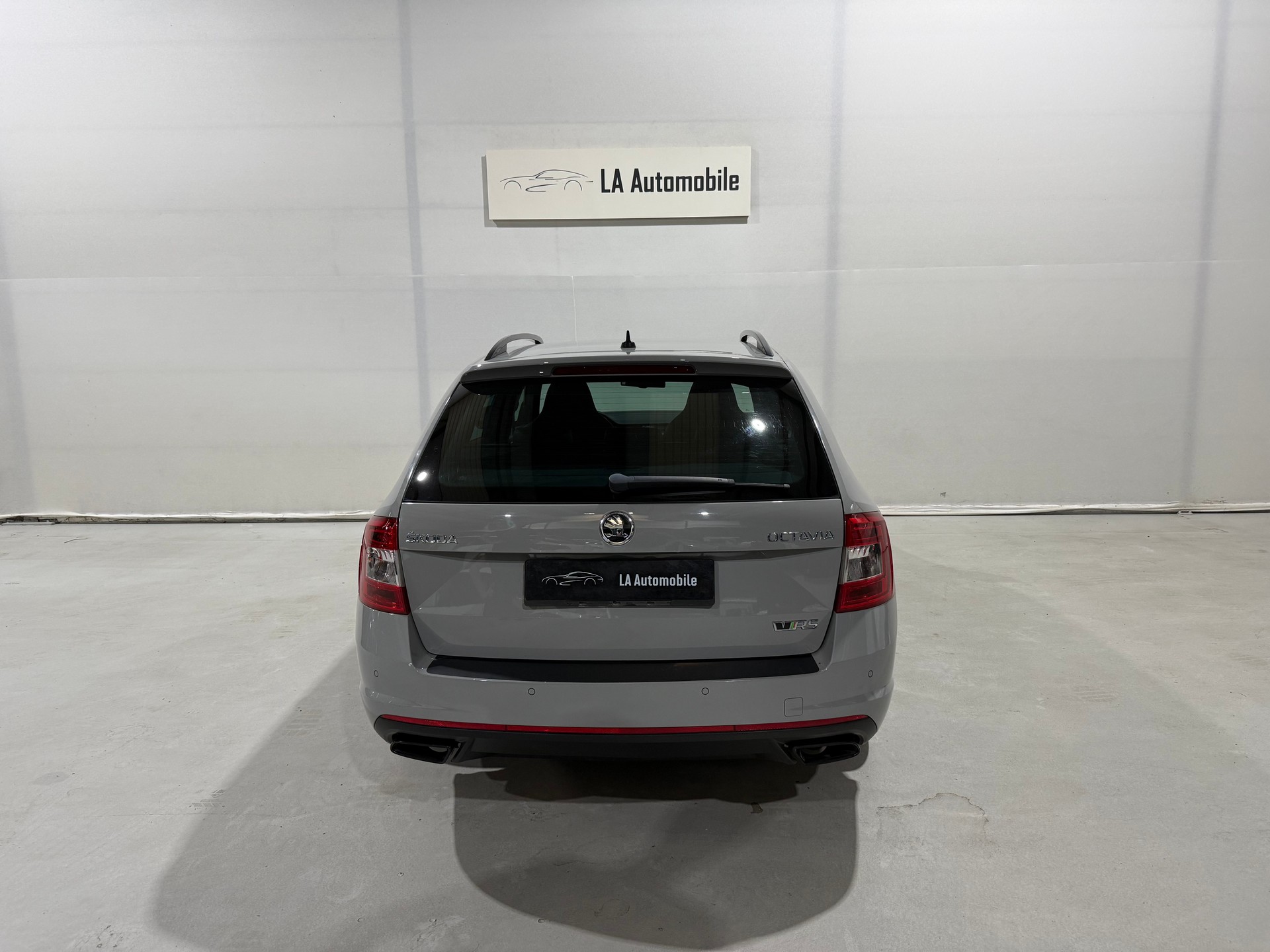 SKODA Octavia Combi 2.0 TSI RS 230 DSG-image-7