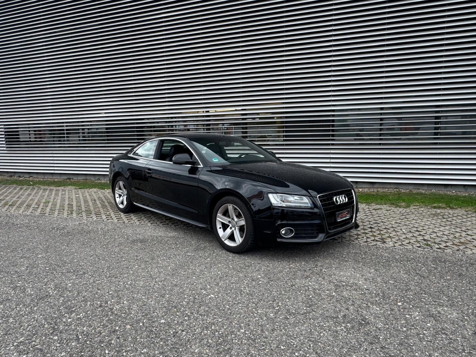 AUDI A5 Coupé 3.2 FSI quattro tiptronic S-LINE-image-3