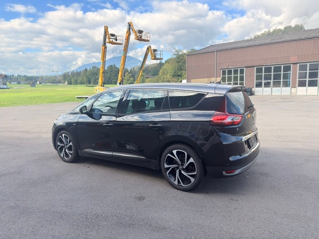 RENAULT Grand Scénic 1.6 dCi Bose EDC-image-8