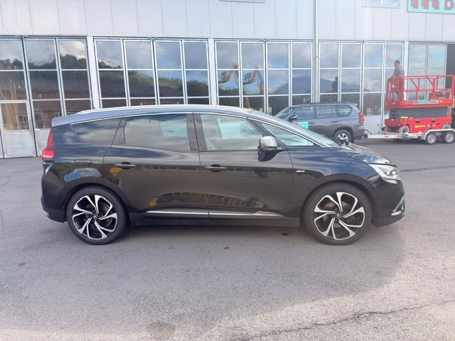 RENAULT Grand Scénic 1.6 dCi Bose EDC-image-4