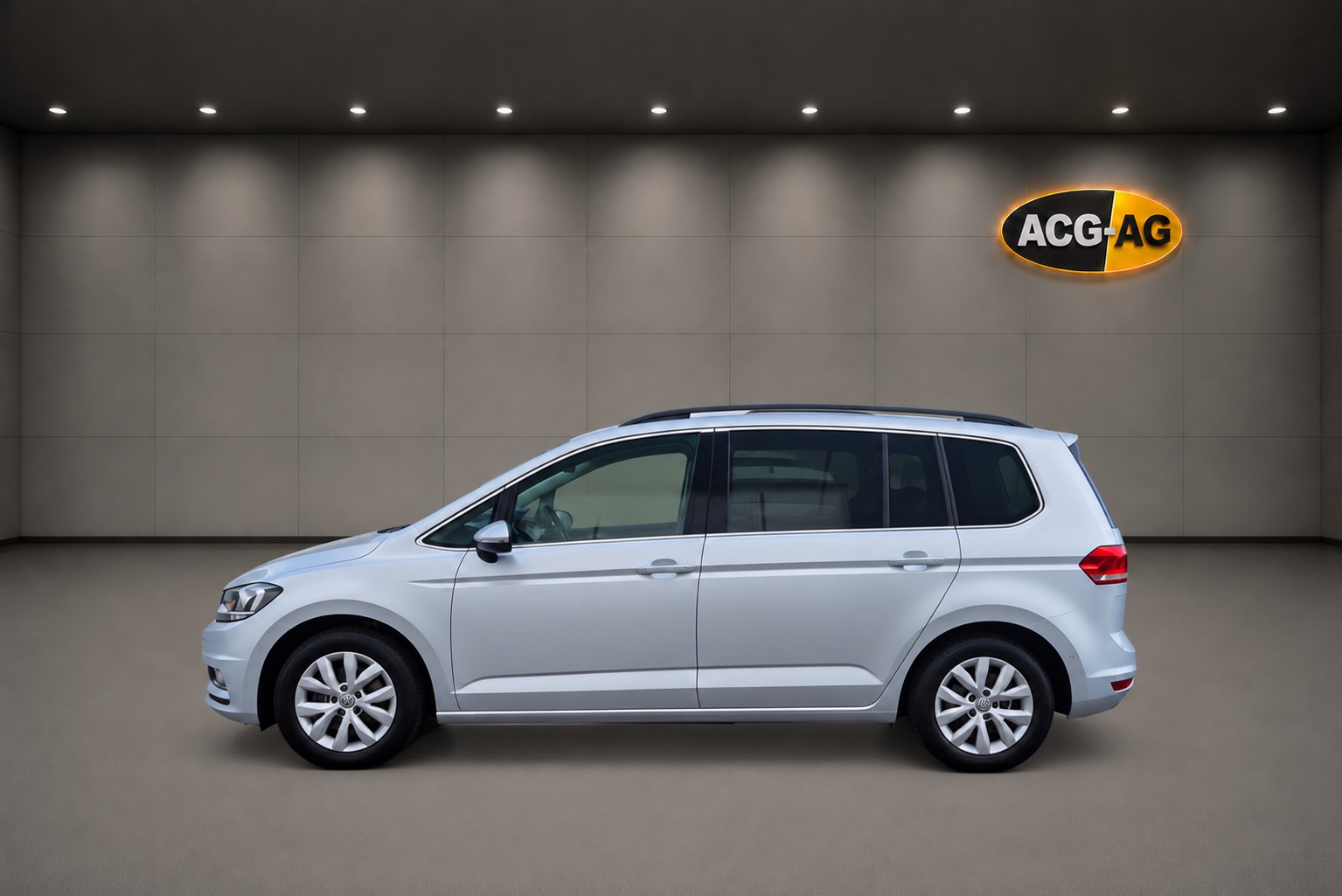 VW Touran 1.6 TDI BlueMotion Technology Comfortline DSG ** Gr-Navi ** RF-Kamera ** Sitzheizung ** Abstandsregelsysteme ** Ab MFK-image-7