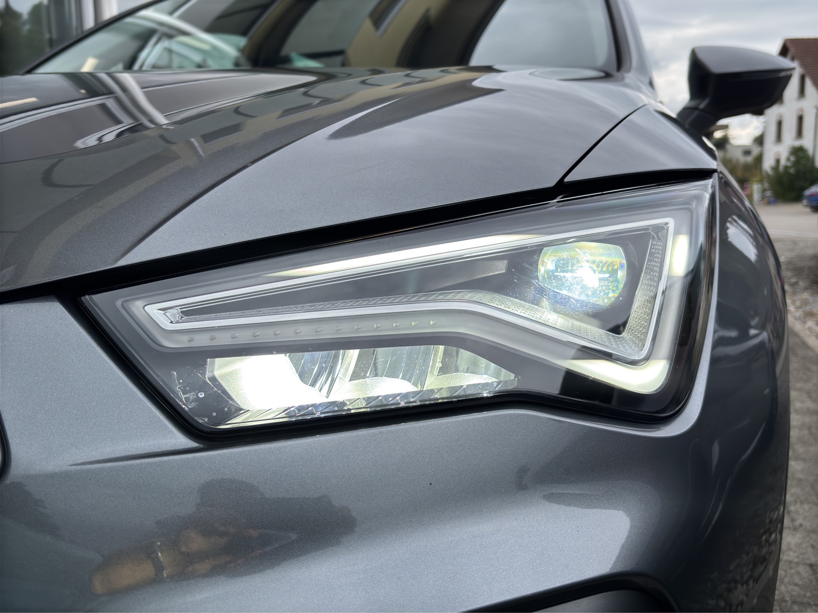 SEAT Ateca 1.5 TSI EVO DSG FR mit AHK, Fahrerassistenzpaket XL & Rückfahrkamera-image-10