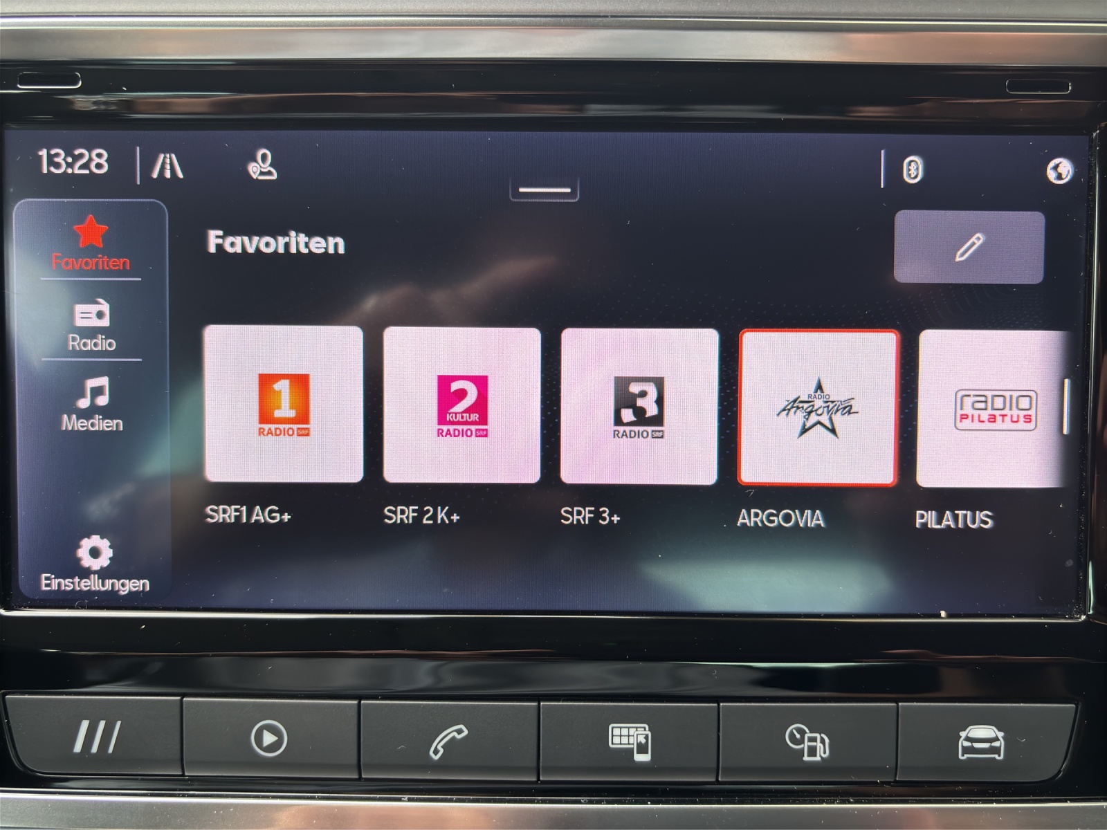 SEAT Ateca 1.5 TSI EVO DSG FR mit AHK, Fahrerassistenzpaket XL & Rückfahrkamera-image-18