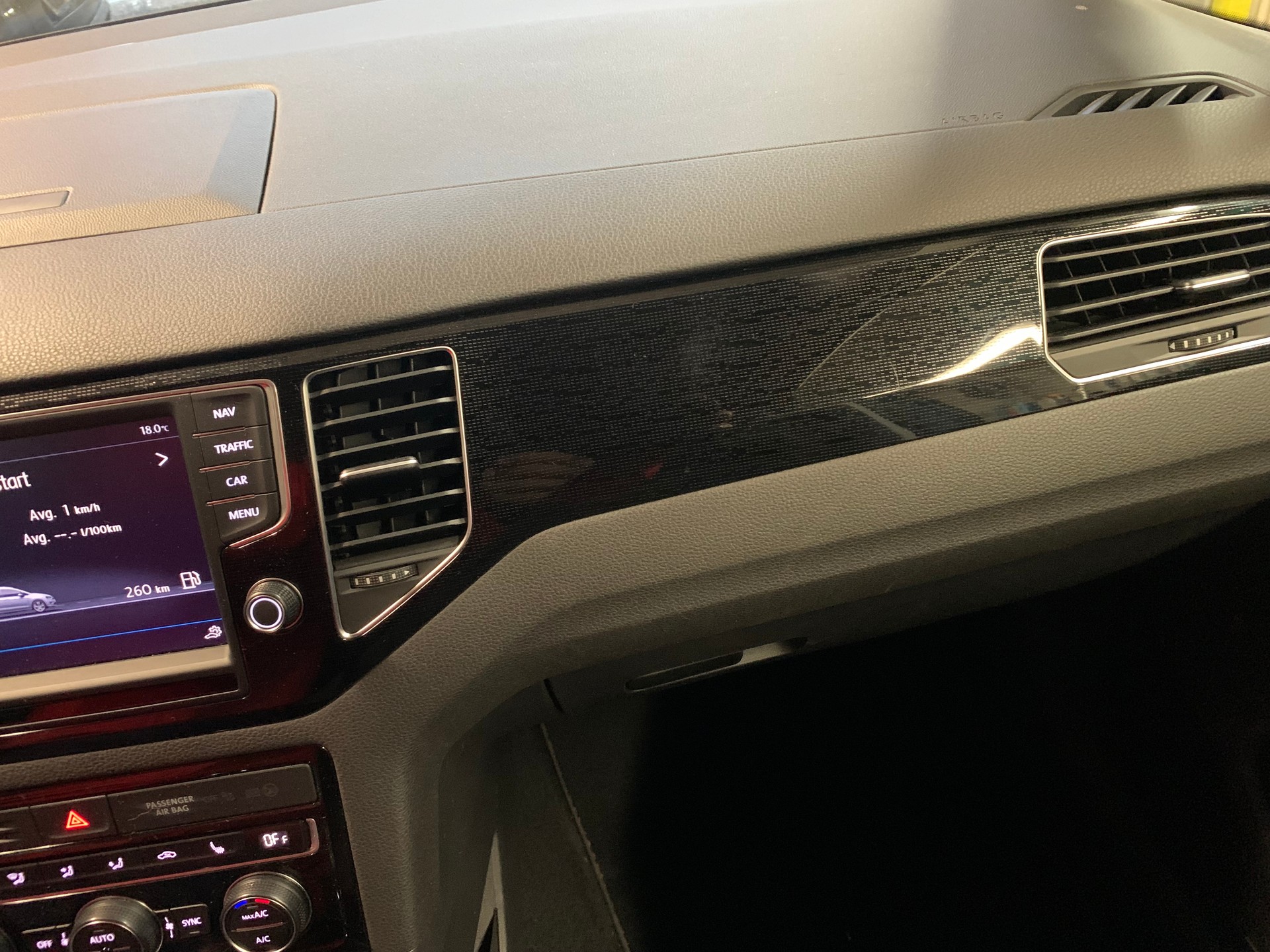 VW Golf Sportsvan 1.4 TSI Sound DSG-image-12