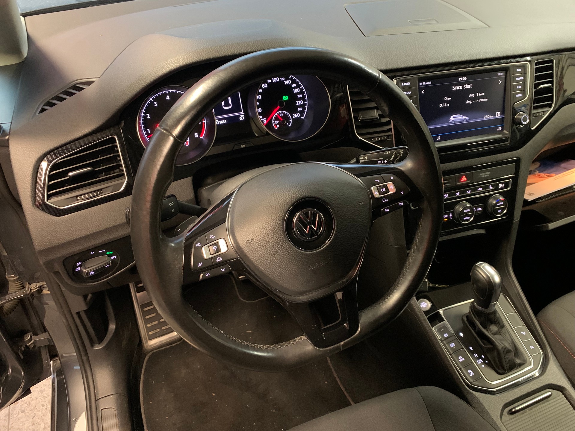 VW Golf Sportsvan 1.4 TSI Sound DSG-image-11