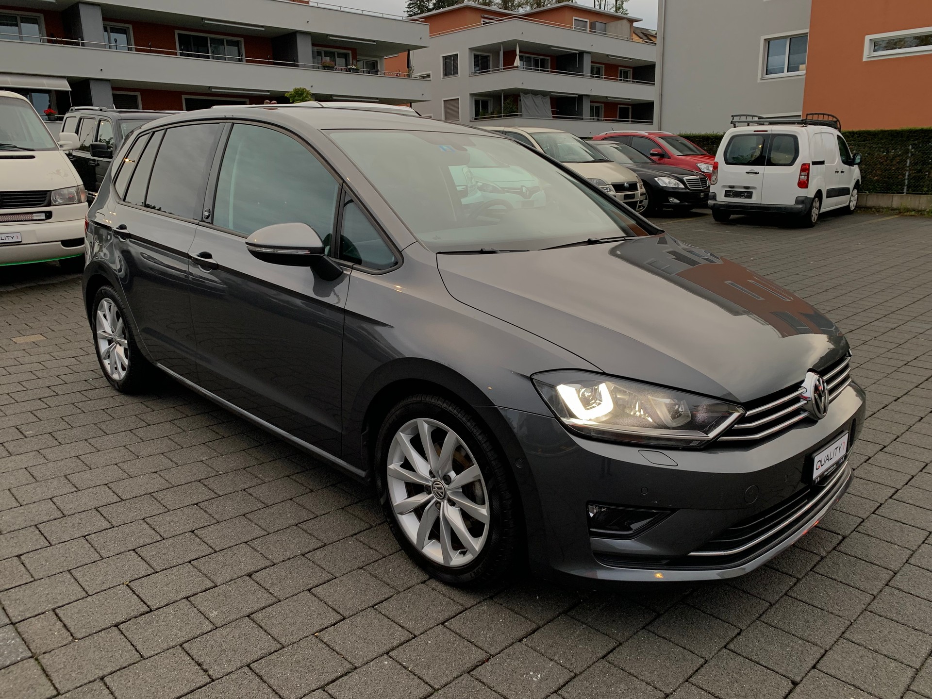 VW Golf Sportsvan 1.4 TSI Sound DSG-image-1