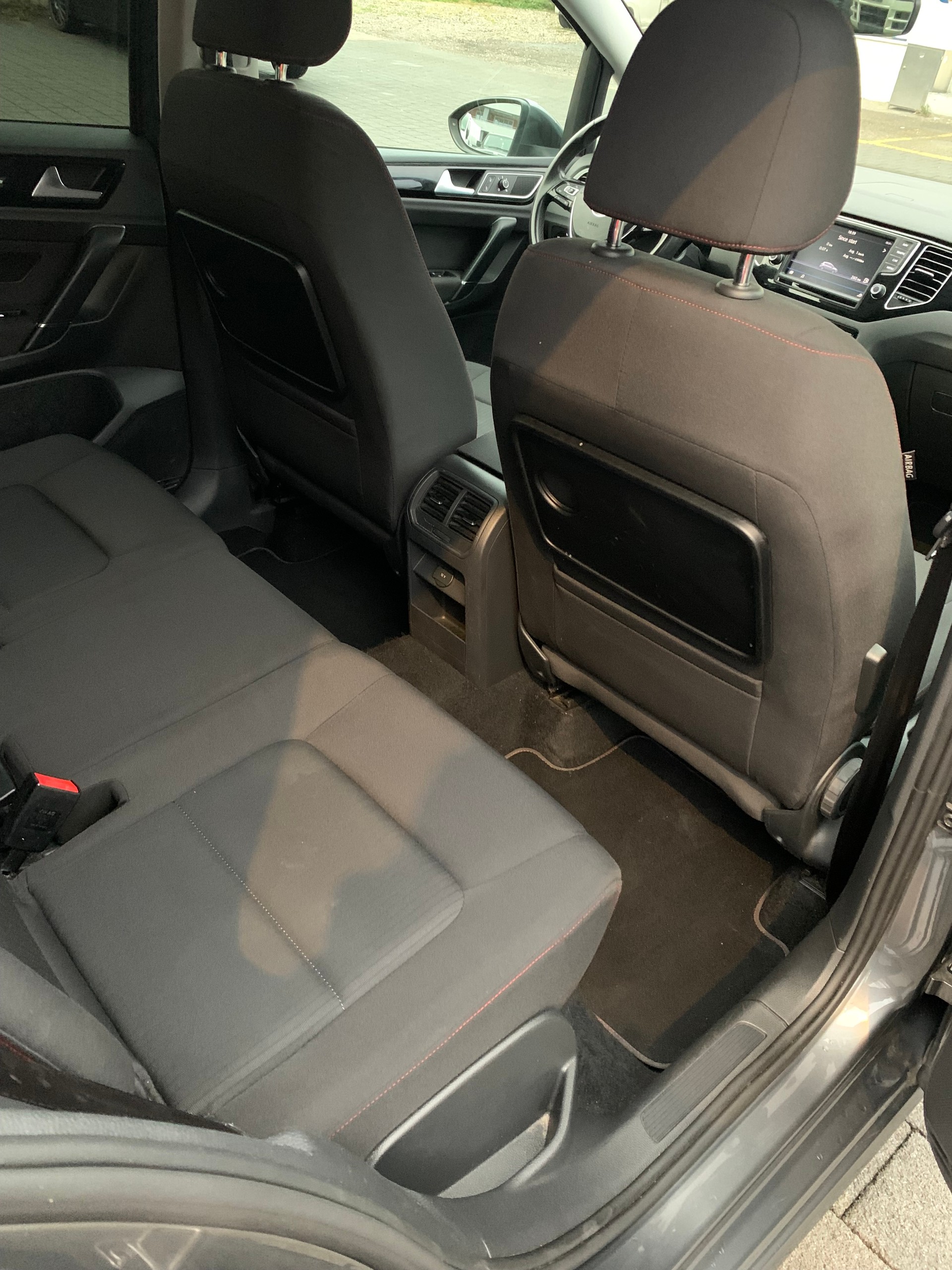 VW Golf Sportsvan 1.4 TSI Sound DSG-image-7