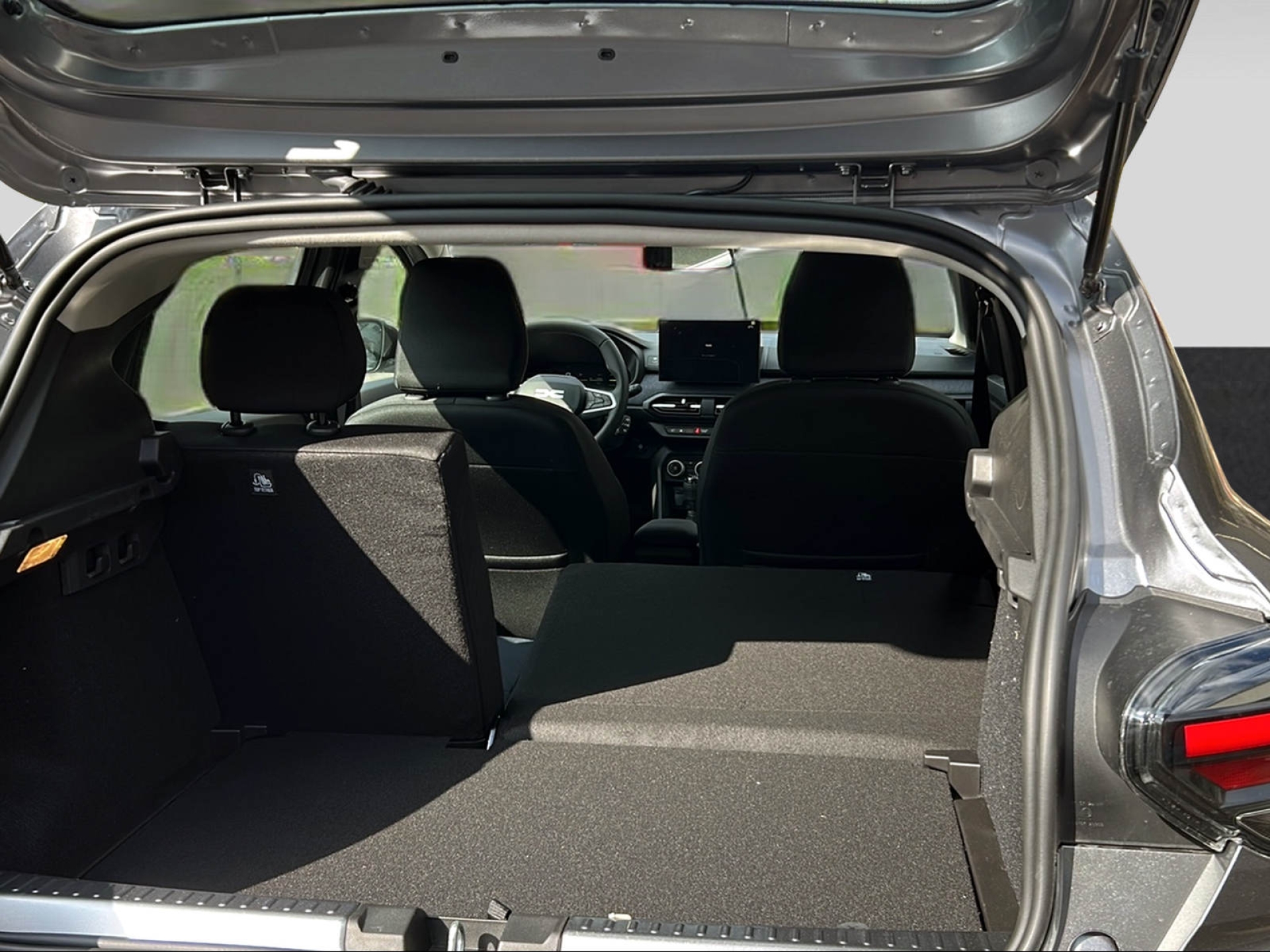 DACIA Sandero-image-12