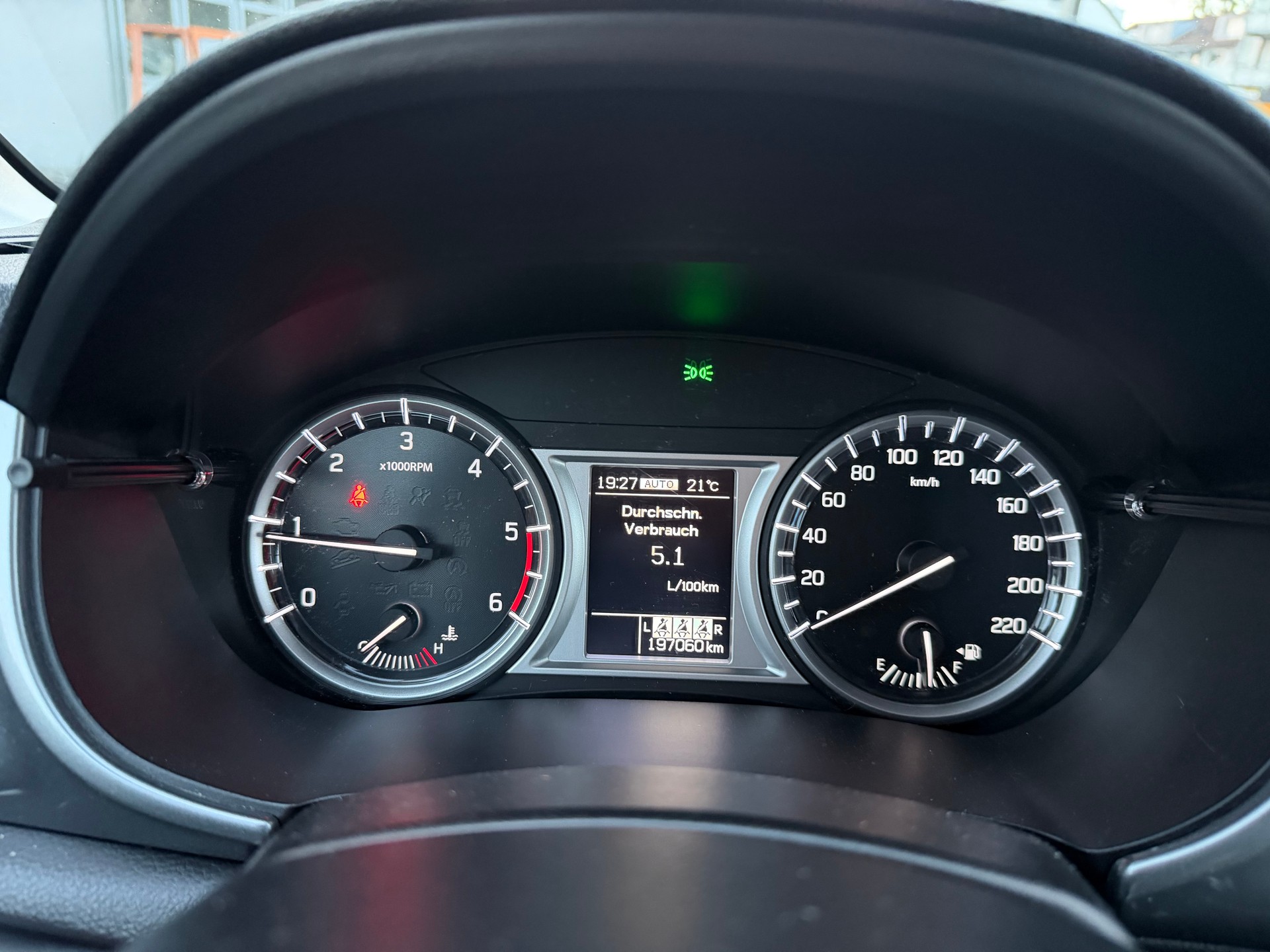 SUZUKI Vitara 1.6 TD Compact+-image-11