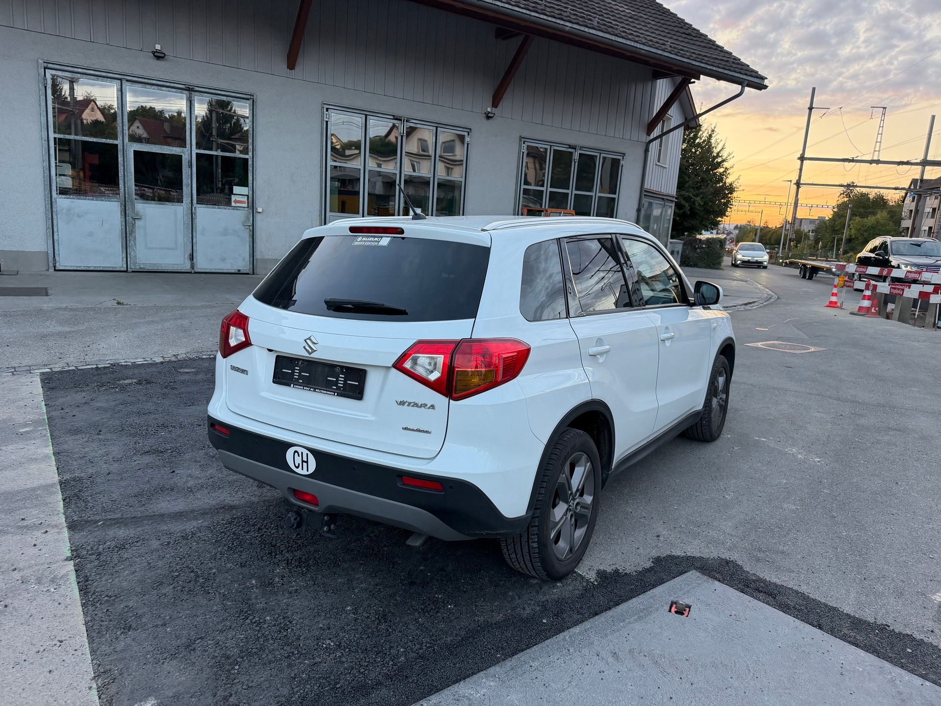 SUZUKI Vitara 1.6 TD Compact+-image-6