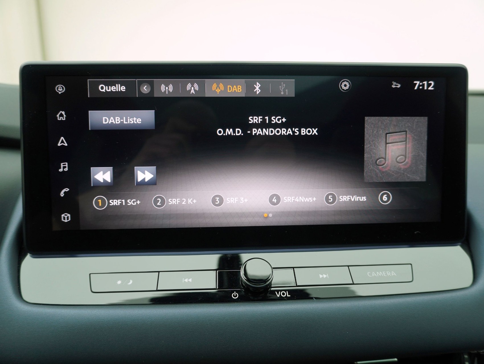 NISSAN Qashqai 1.3 DIG-T Tekna 4x4-image-16