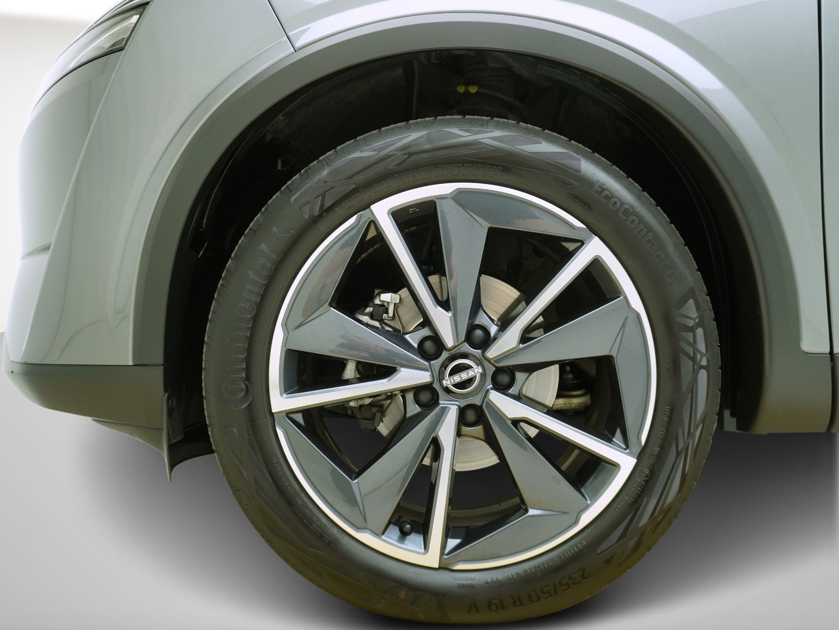 NISSAN Qashqai 1.3 DIG-T Tekna 4x4-image-6