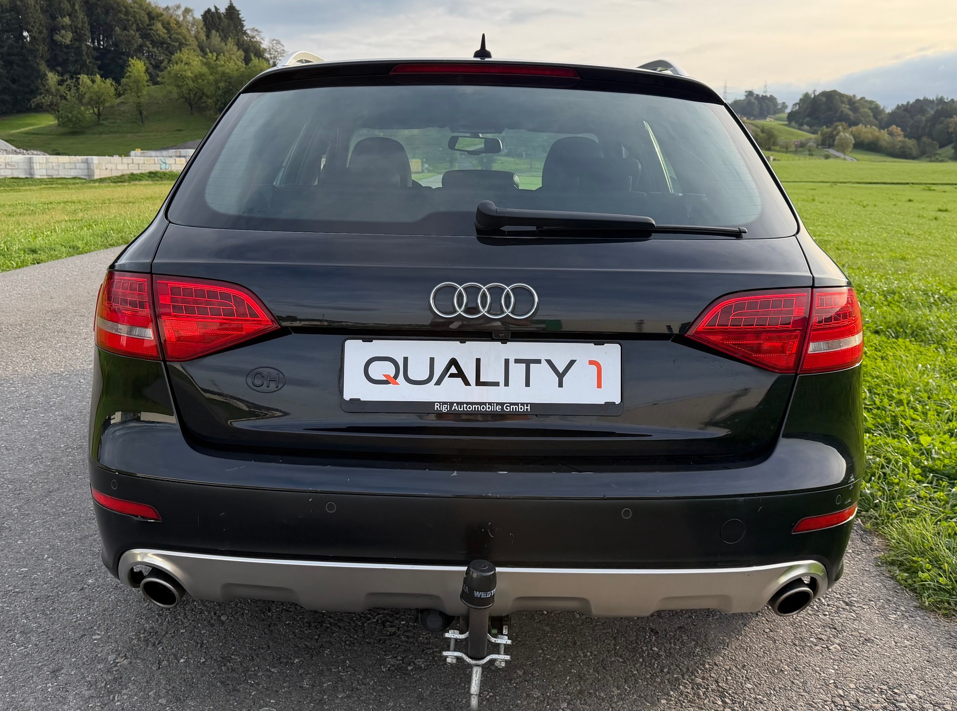 AUDI A4 allroad 3.0 TDI quattro S-tronic-image-4