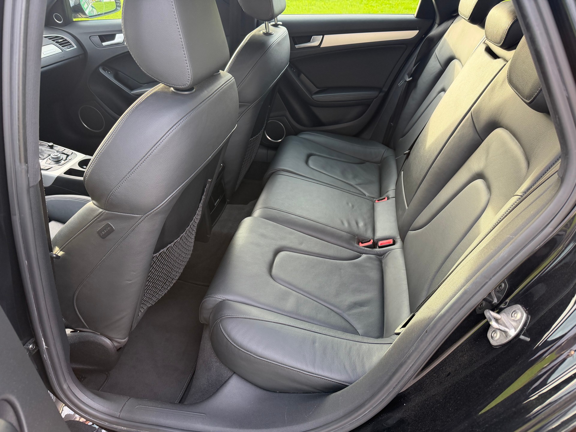 AUDI A4 allroad 3.0 TDI quattro S-tronic-image-10