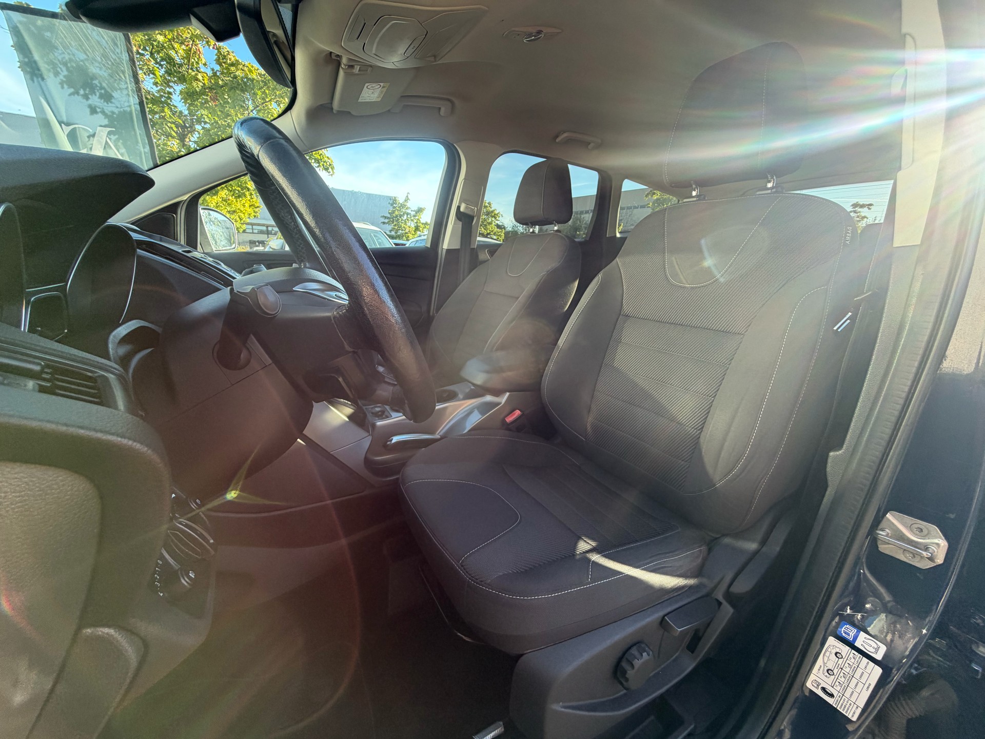 FORD Kuga 2.0 TDCi Carving 4WD PowerShift ***MFK 22.09.2026***-image-8