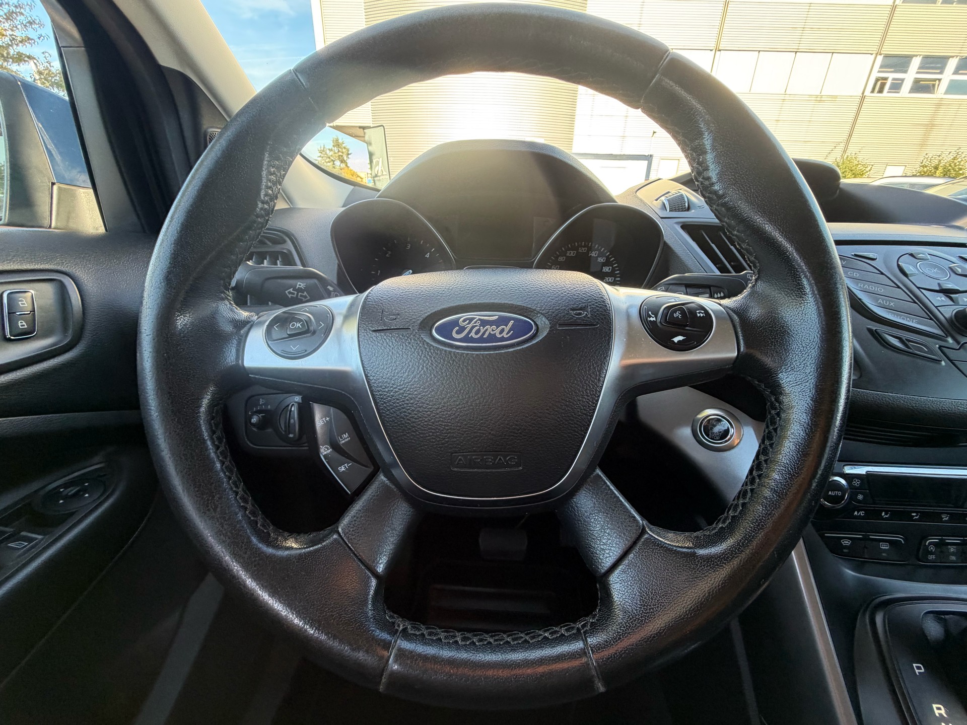 FORD Kuga 2.0 TDCi Carving 4WD PowerShift ***MFK 22.09.2026***-image-11