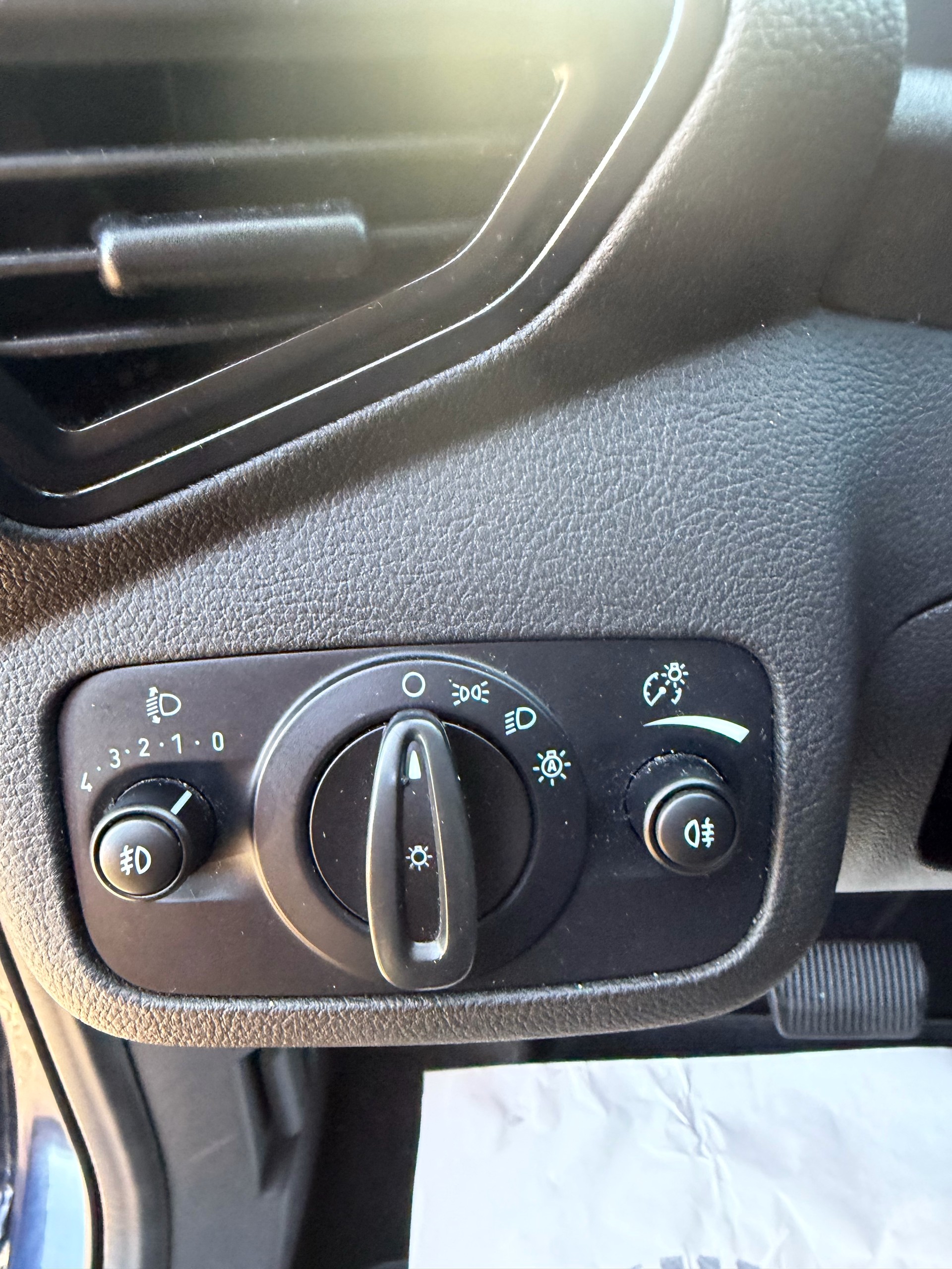 FORD Kuga 2.0 TDCi Carving 4WD PowerShift ***MFK 22.09.2026***-image-15