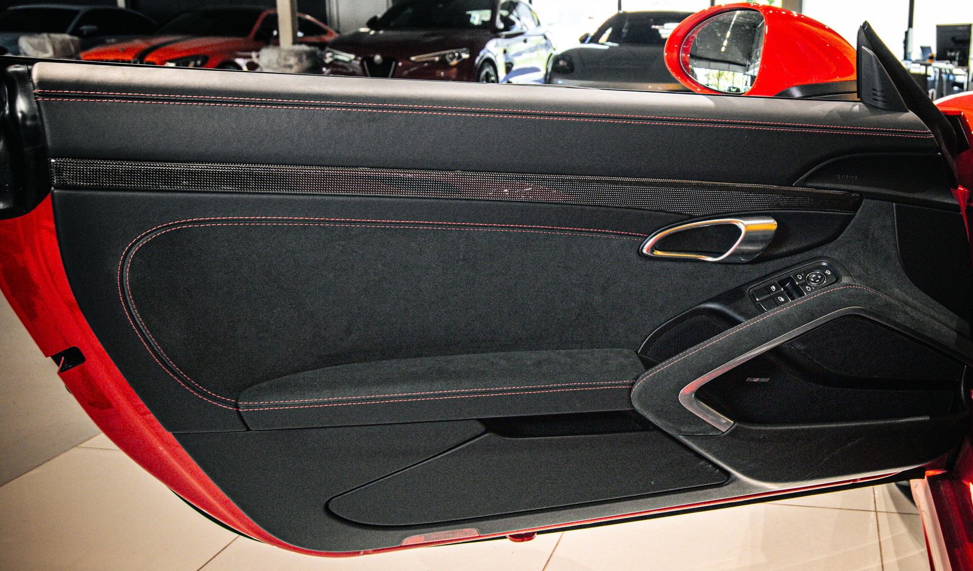 PORSCHE 718 Boxster GTS 4.0-image-21