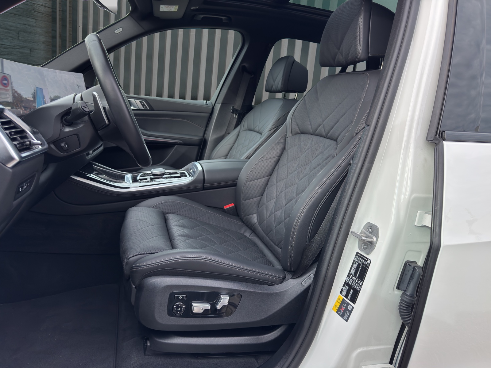 BMW X5 50e xDrive M Sportpaket-image-17