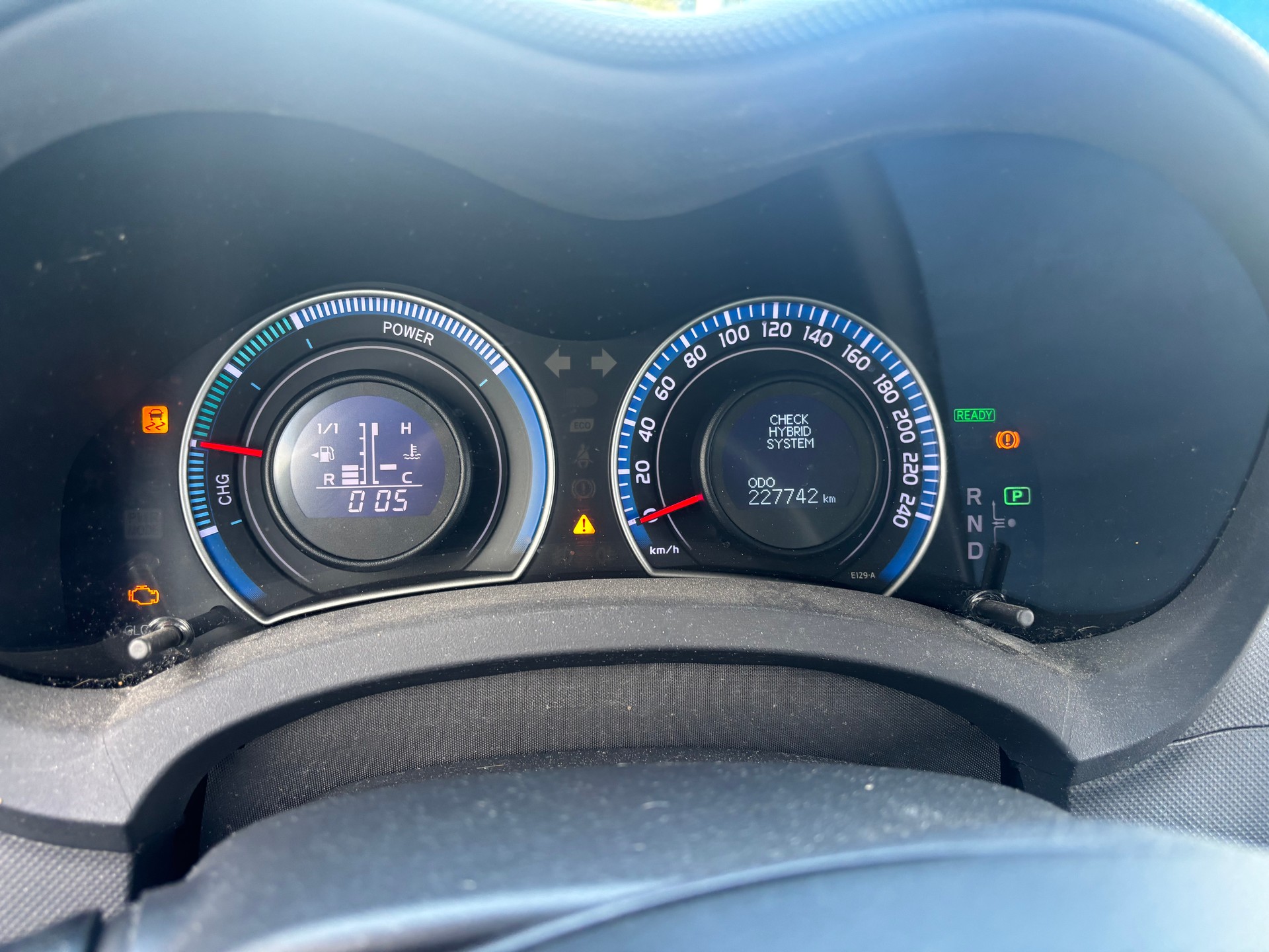 TOYOTA Auris 1.8 16V HSD Linea Luna-image-9