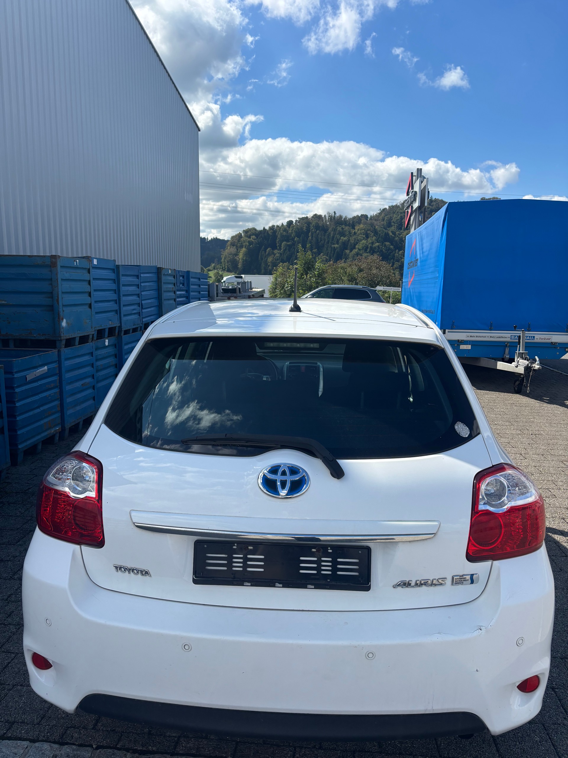 TOYOTA Auris 1.8 16V HSD Linea Luna-image-4
