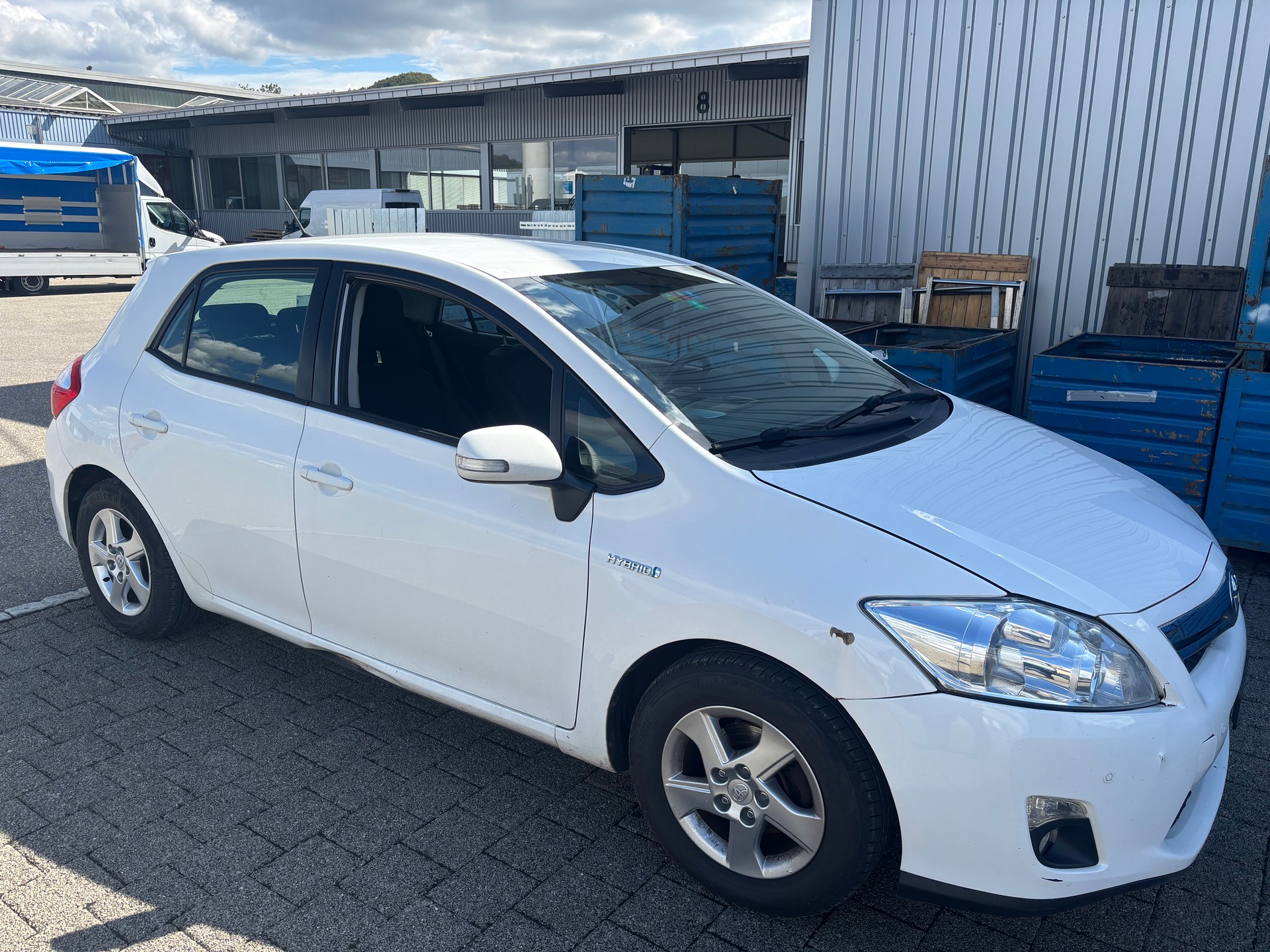 TOYOTA Auris 1.8 16V HSD Linea Luna-image-2