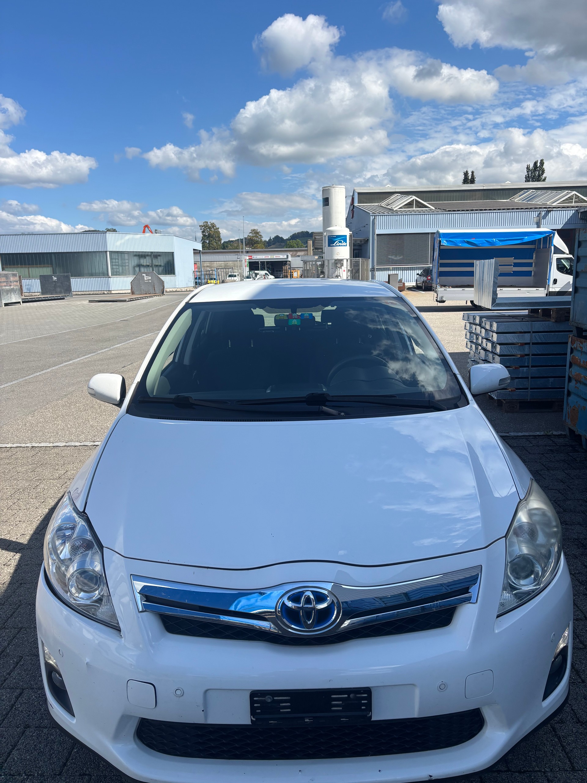 TOYOTA Auris 1.8 16V HSD Linea Luna-image-1