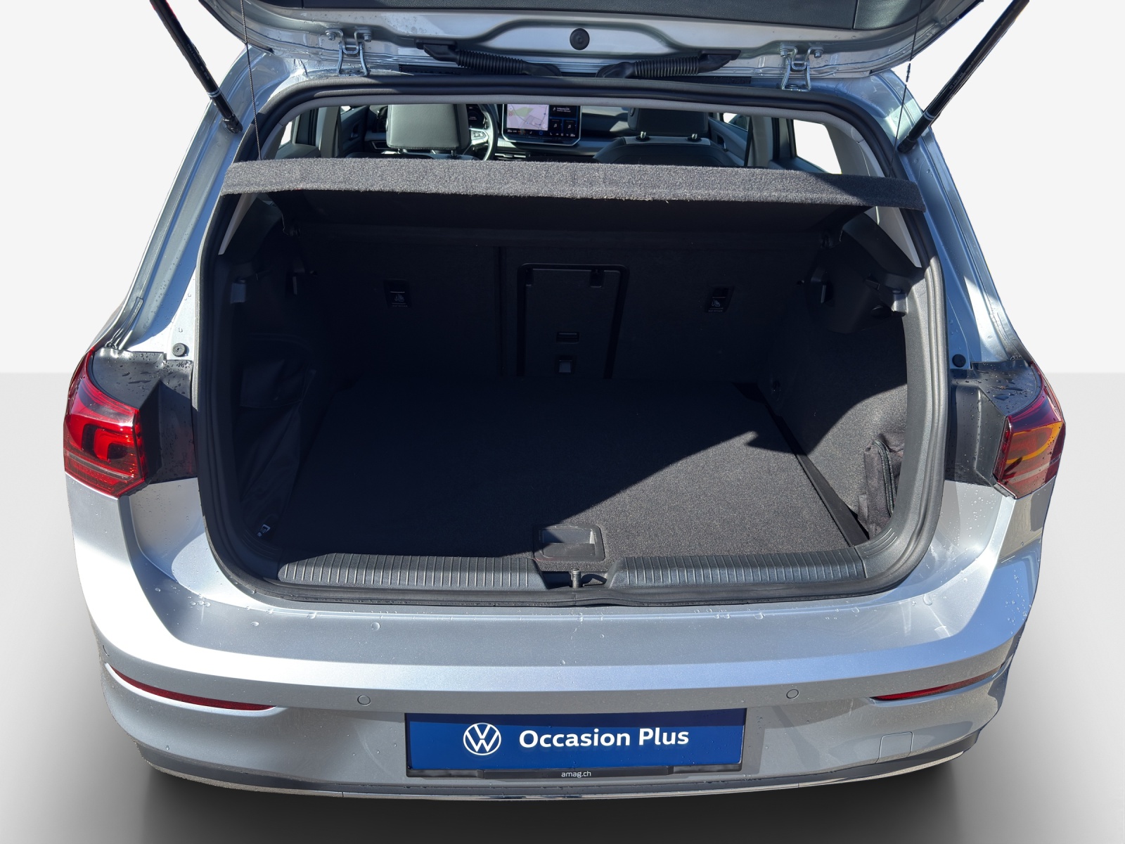 VW Golf 1.5 e TSI mHEV Style DSG-image-12