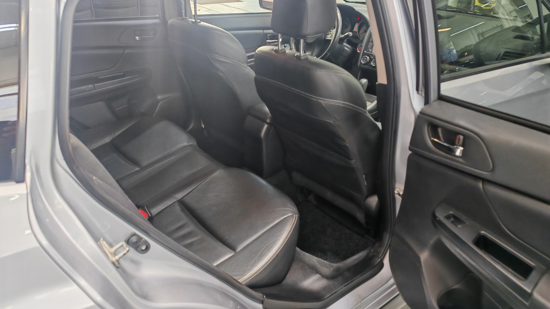 SUBARU XV 2.0 Swiss Two AWD CVT-image-14