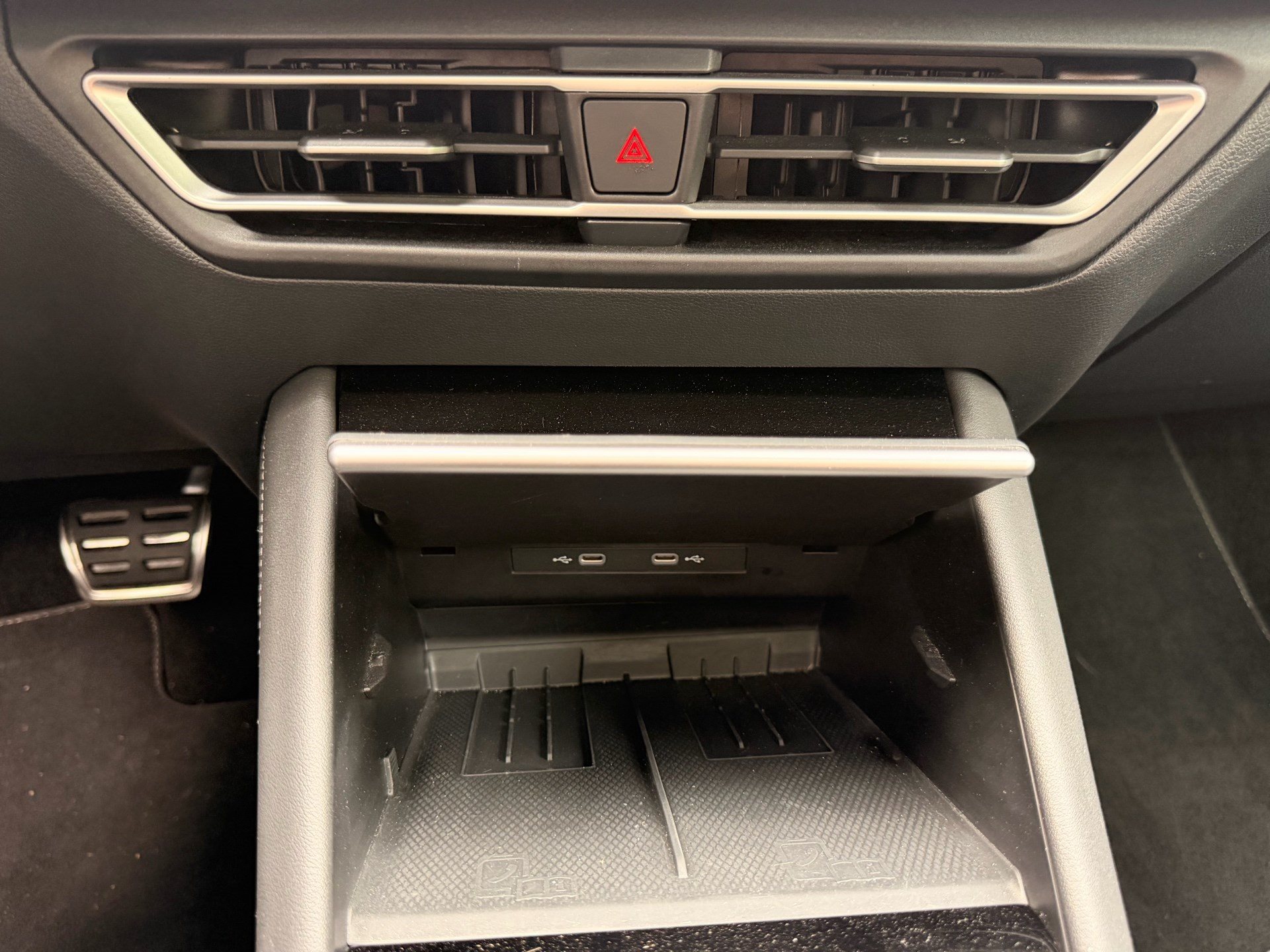 VW Tiguan 2.0 TSI 265PS 4Motion R-Line *** 360° KAMERA & PANORAMADACH ***-image-24