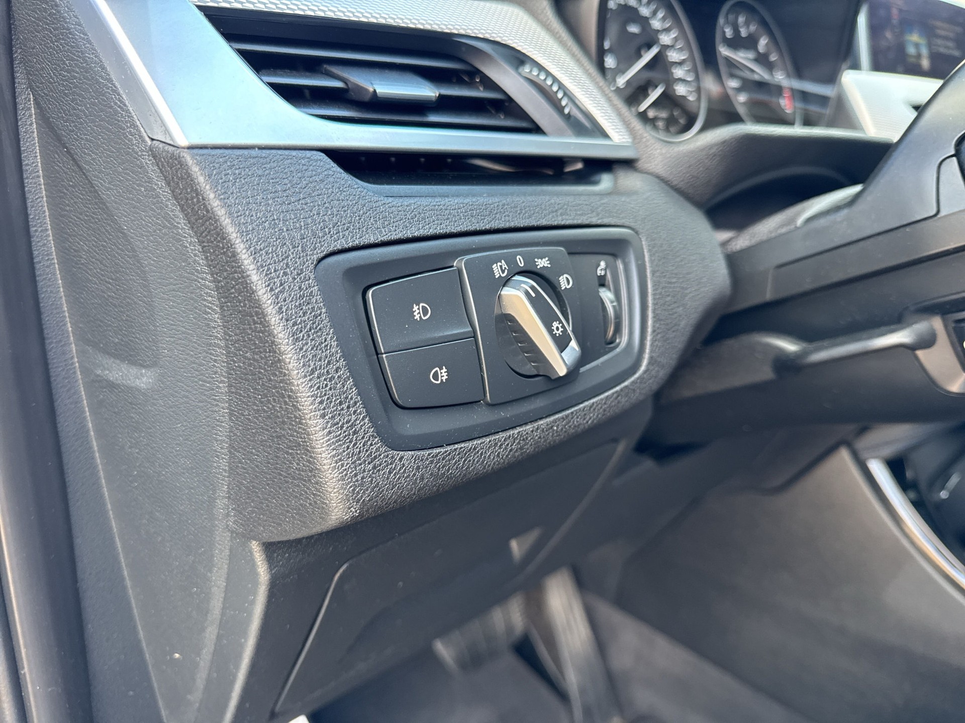 BMW X1 xDrive 20d M Sport Steptronic-image-19