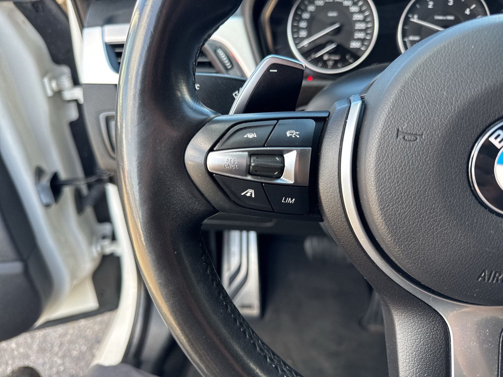 BMW X1 xDrive 20d M Sport Steptronic-image-14