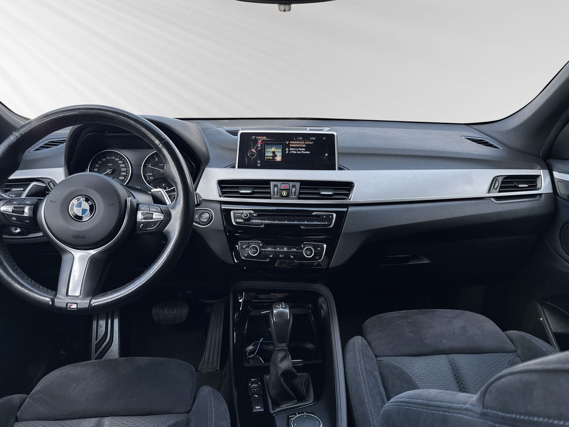 BMW X1 xDrive 20d M Sport Steptronic-image-5