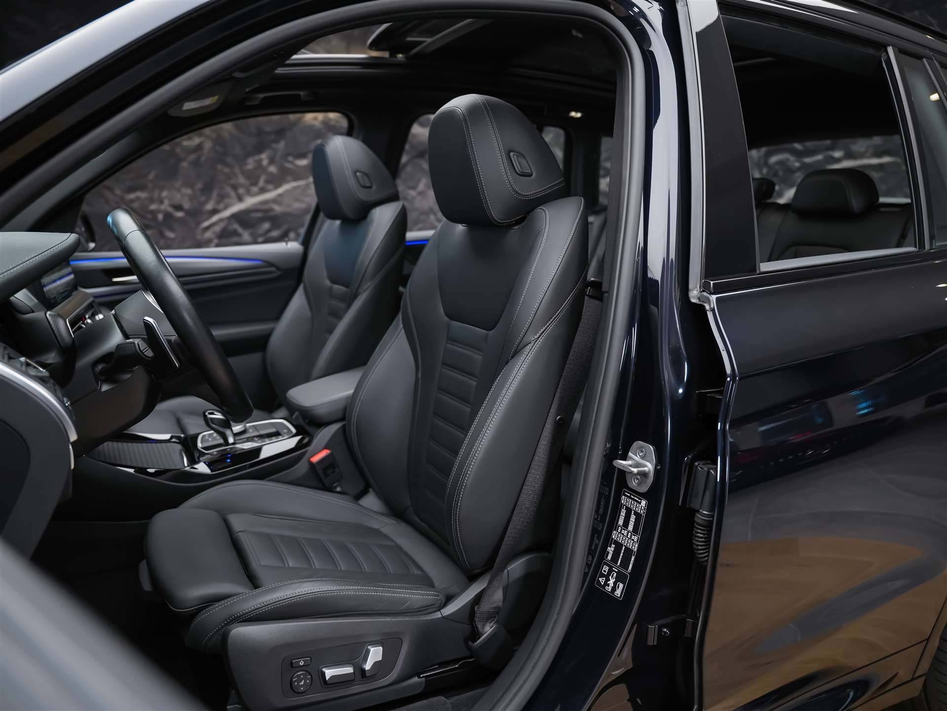 BMW X3 xDrive 48V M40d *Panorama*Laser*Head-Up*Harman/Kardon*-image-9
