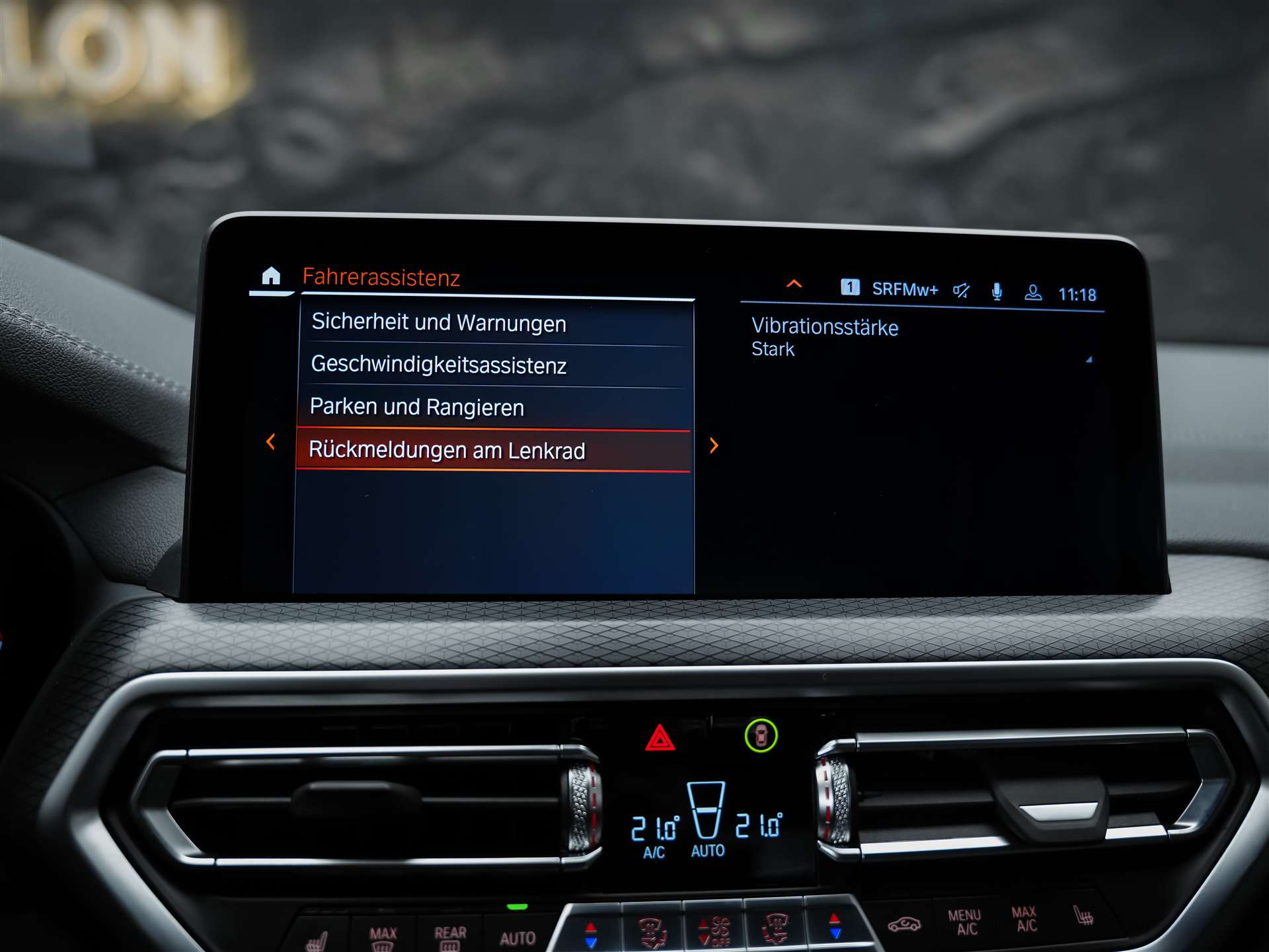 BMW X3 xDrive 48V M40d *Panorama*Laser*Head-Up*Harman/Kardon*-image-41