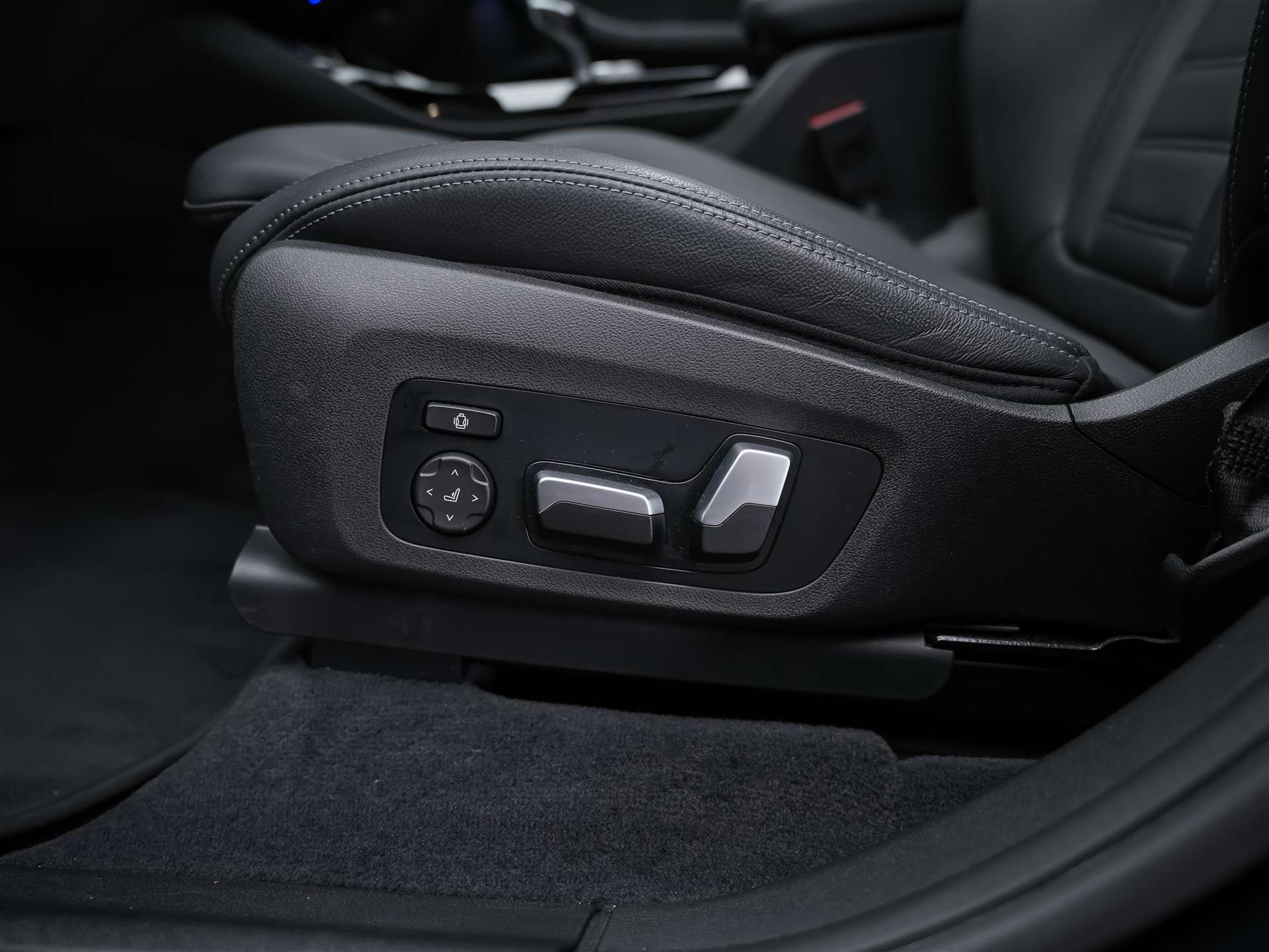 BMW X3 xDrive 48V M40d *Panorama*Laser*Head-Up*Harman/Kardon*-image-29