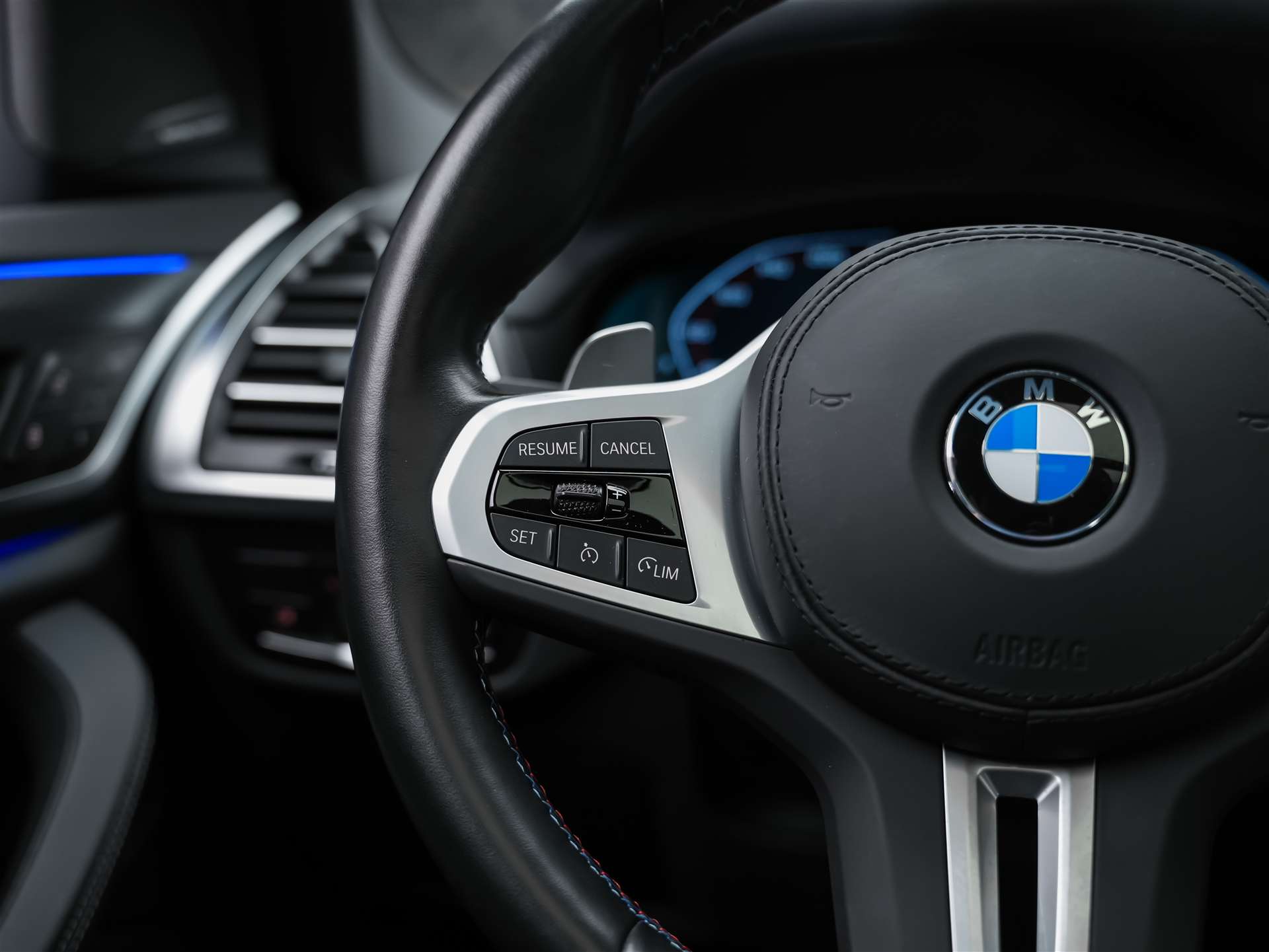 BMW X3 xDrive 48V M40d *Panorama*Laser*Head-Up*Harman/Kardon*-image-31