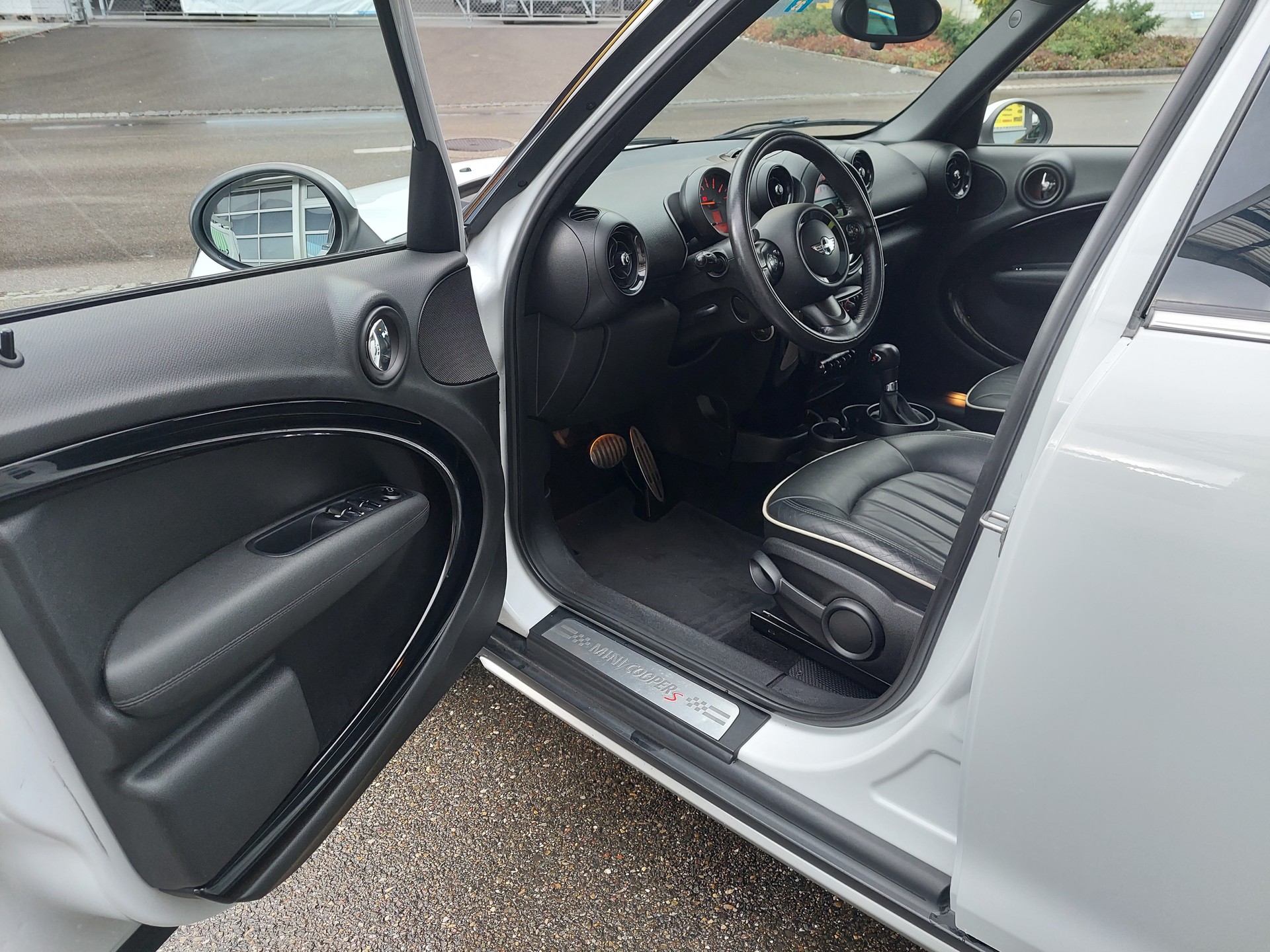 MINI Countryman Cooper S ALL4 Steptronic-image-10