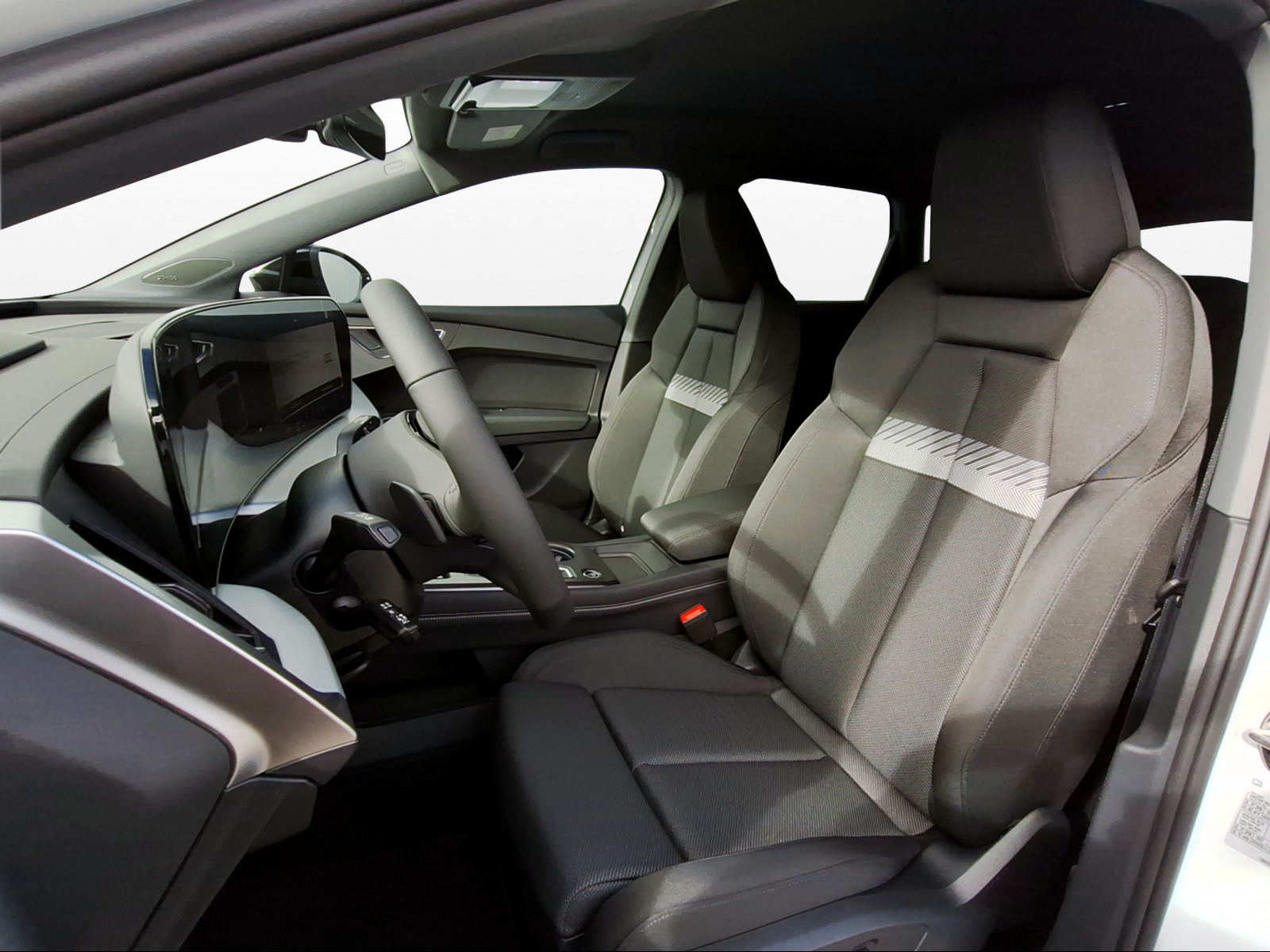 AUDI Q4 e-tron SUV quattro performance Attraction-image-7