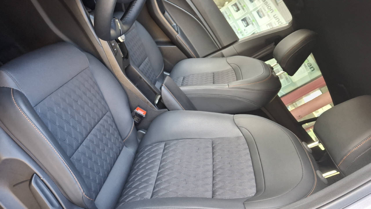 MG 3 1.5 Hybrid Luxury-image-8