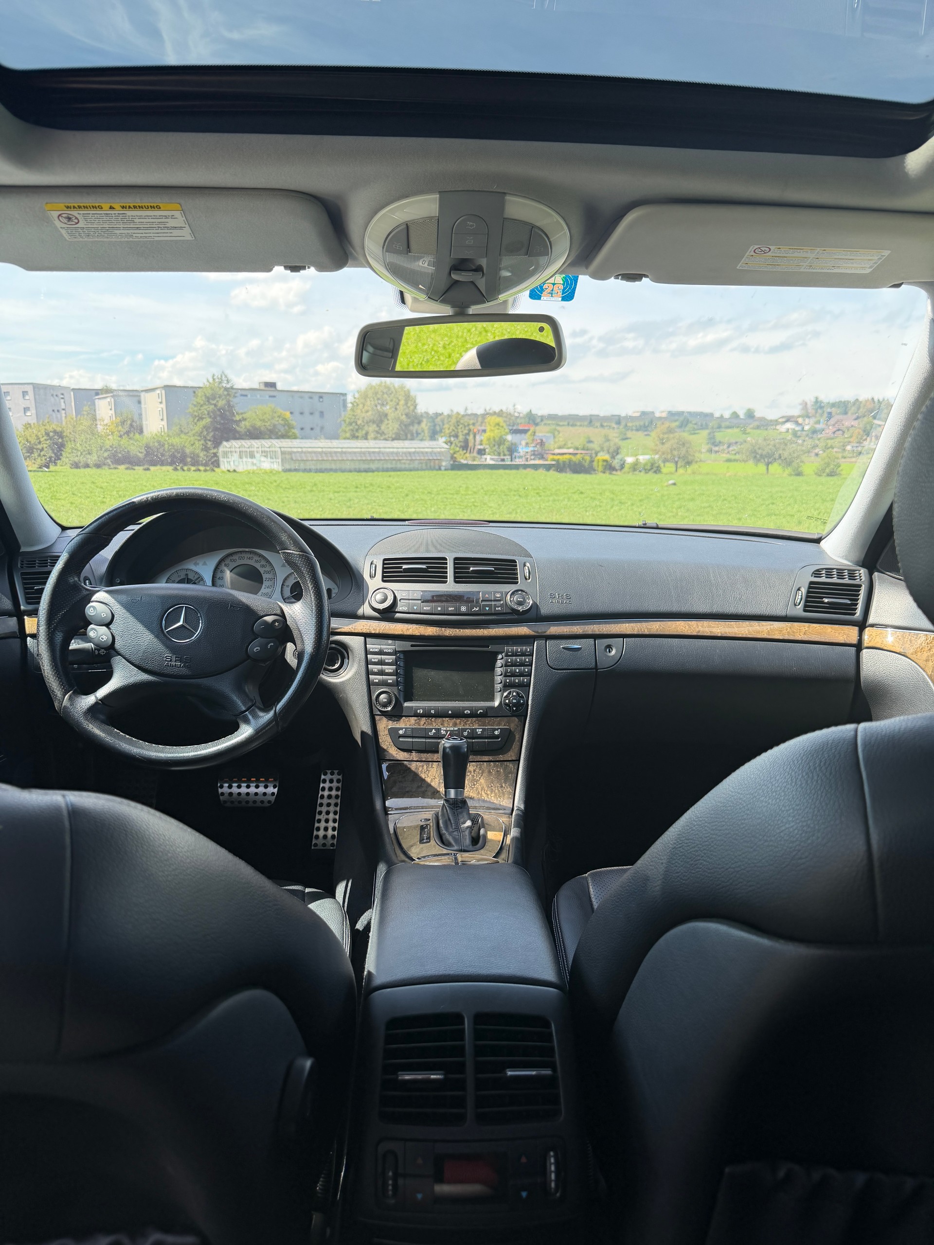 MERCEDES-BENZ E 320 CDI-image-4