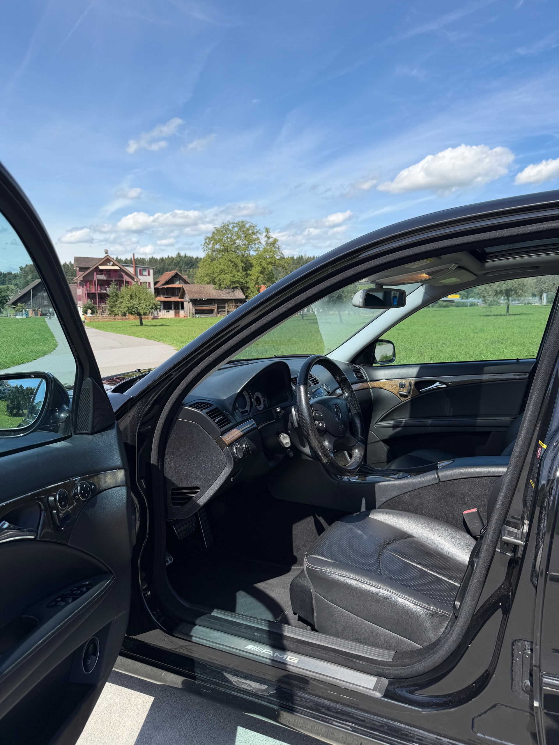 MERCEDES-BENZ E 320 CDI-image-3