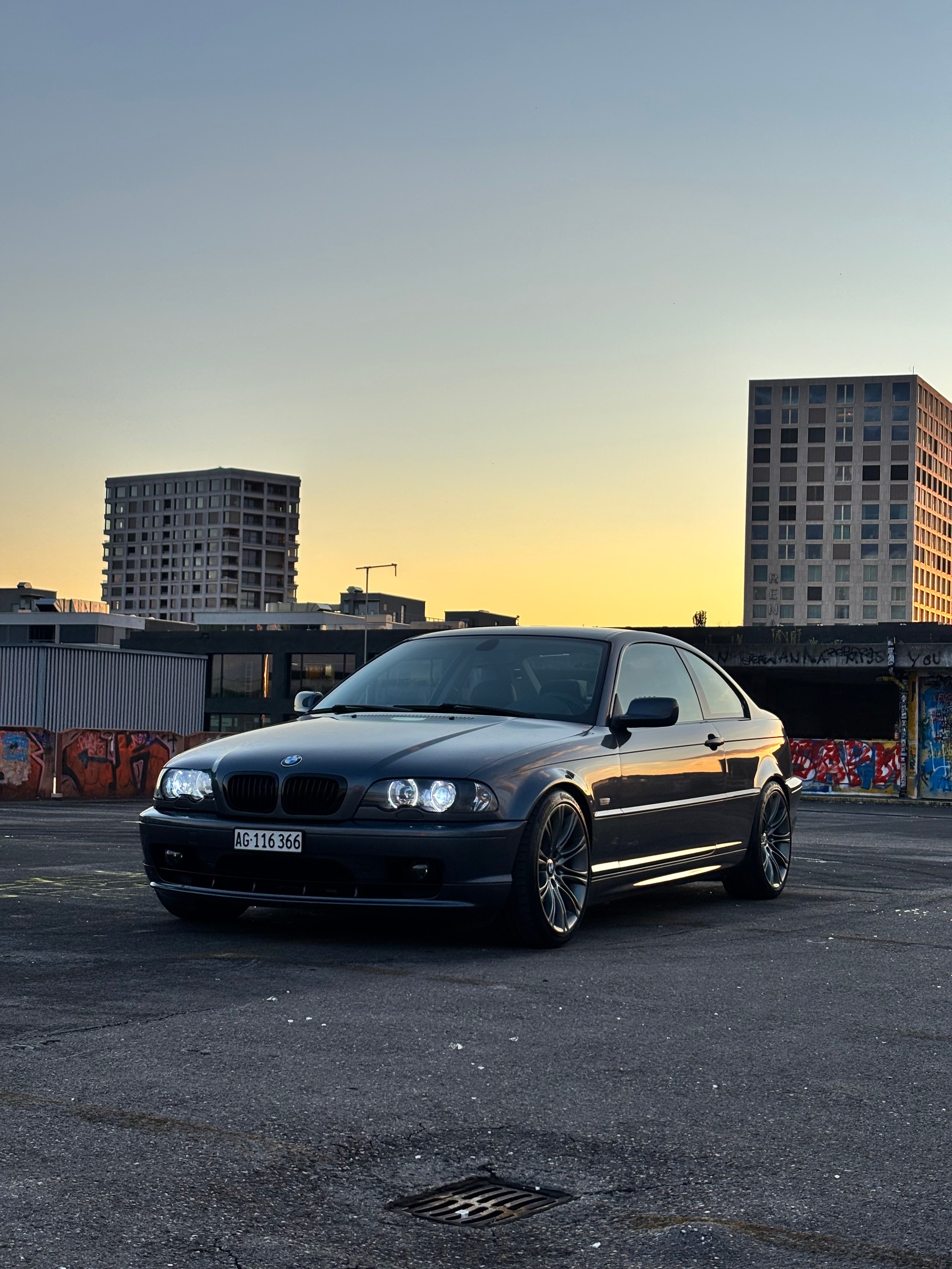BMW 330Ci-image-0