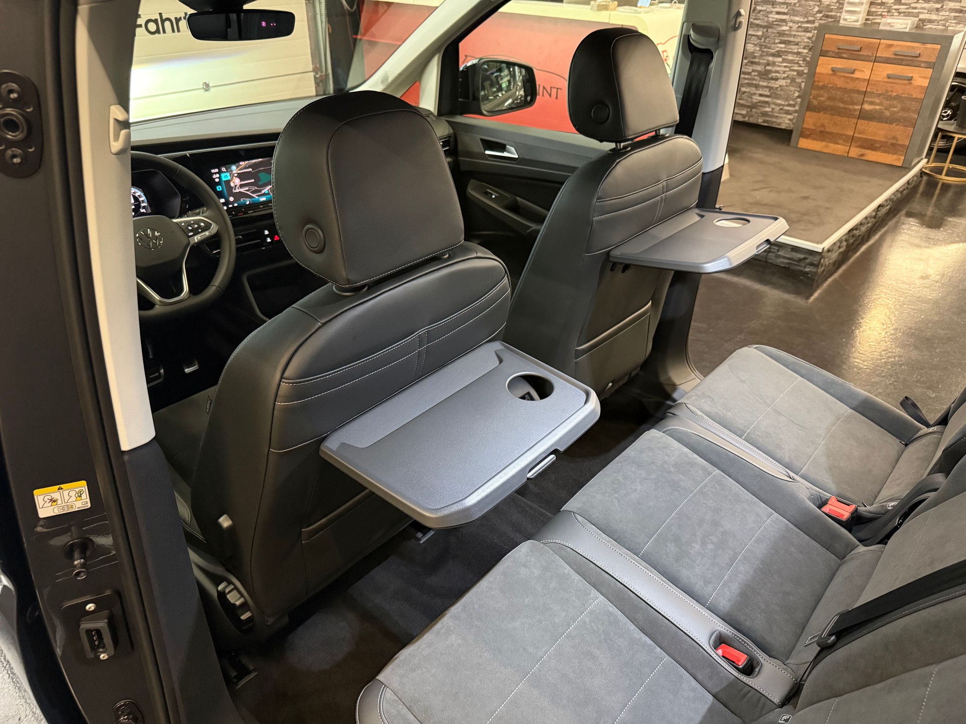 VW Caddy Maxi 1.5 TSI Plug in Hybrid Style DSG-image-15