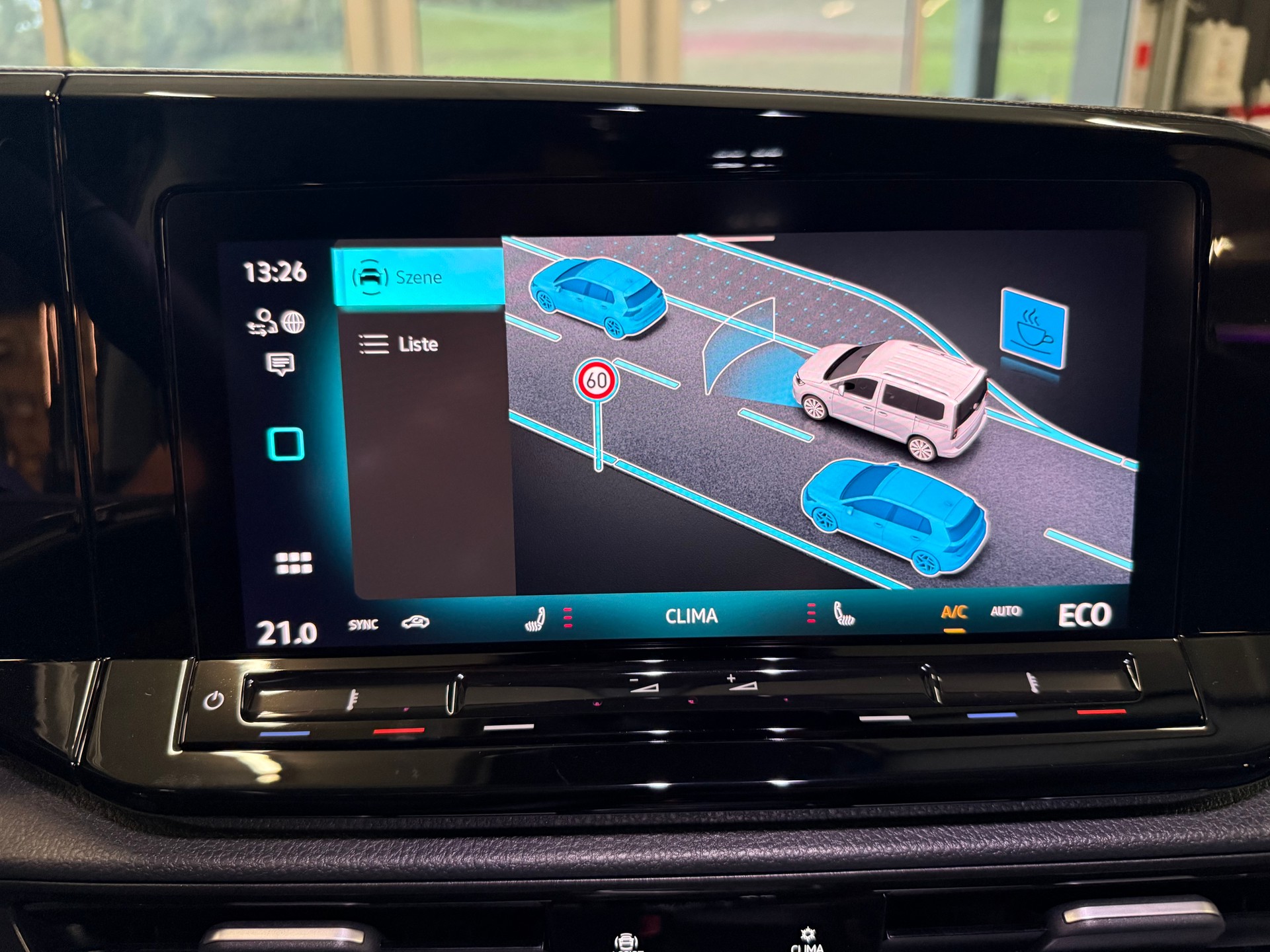 VW Caddy Maxi 1.5 TSI Plug in Hybrid Style DSG-image-22