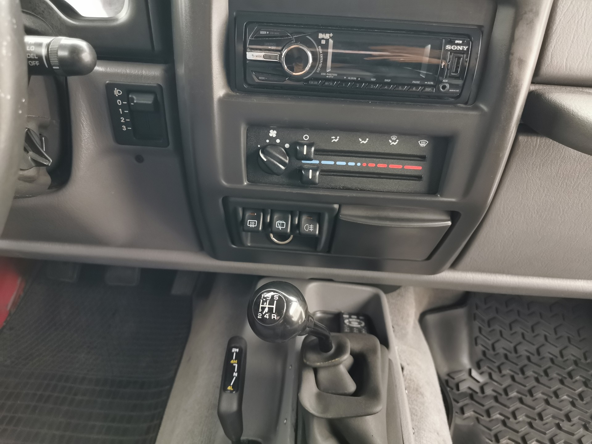 JEEP Wrangler 4.0-image-11