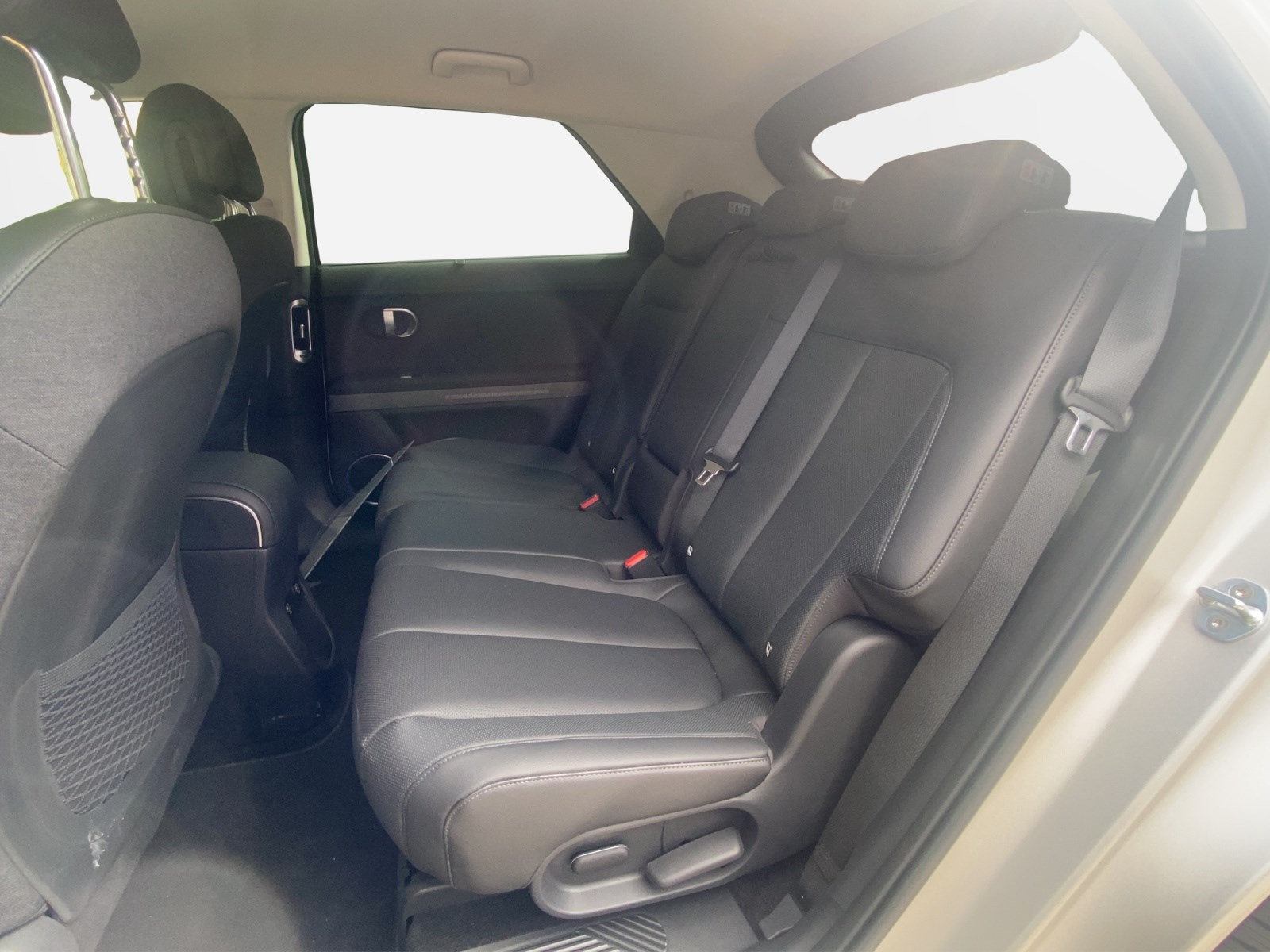 HYUNDAI Ioniq 5 72kWh First Edition 2WD-image-11